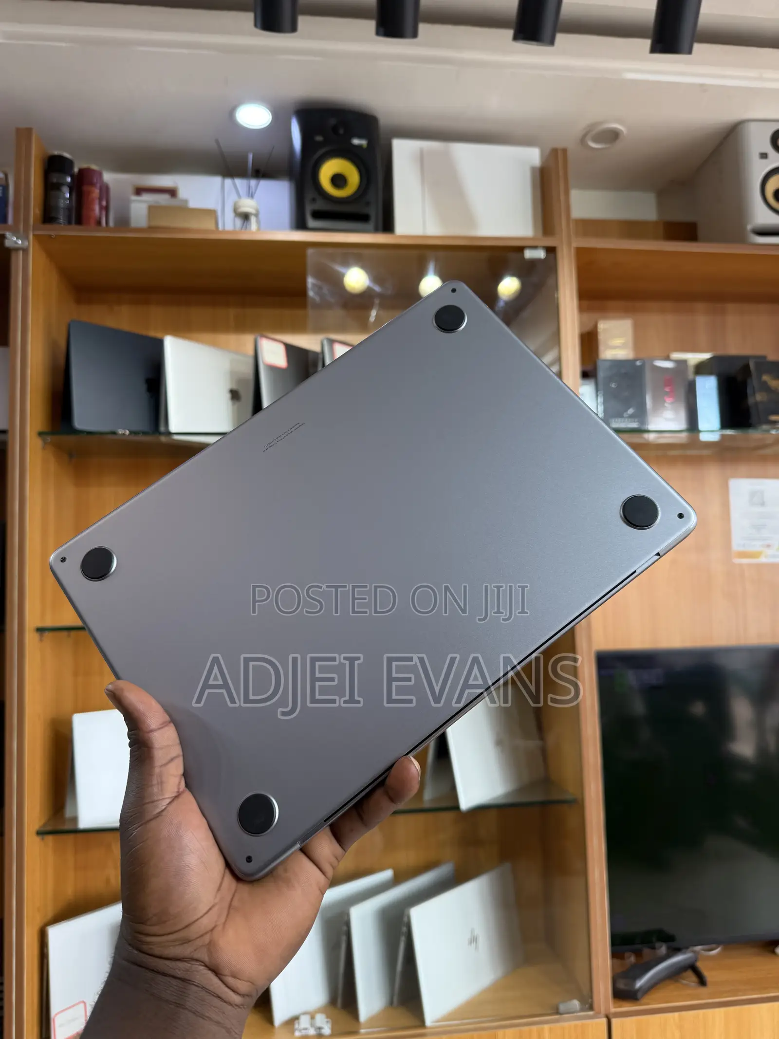 Laptop Apple MacBook Air 2024 M3 8GB Apple M3 SSD 256GB