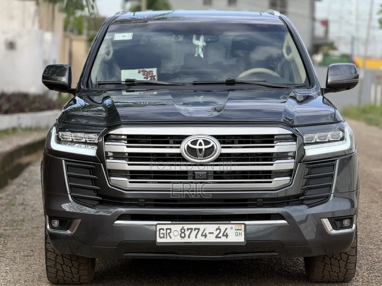 Toyota Land Cruiser 5.7 V8 2013 Gray