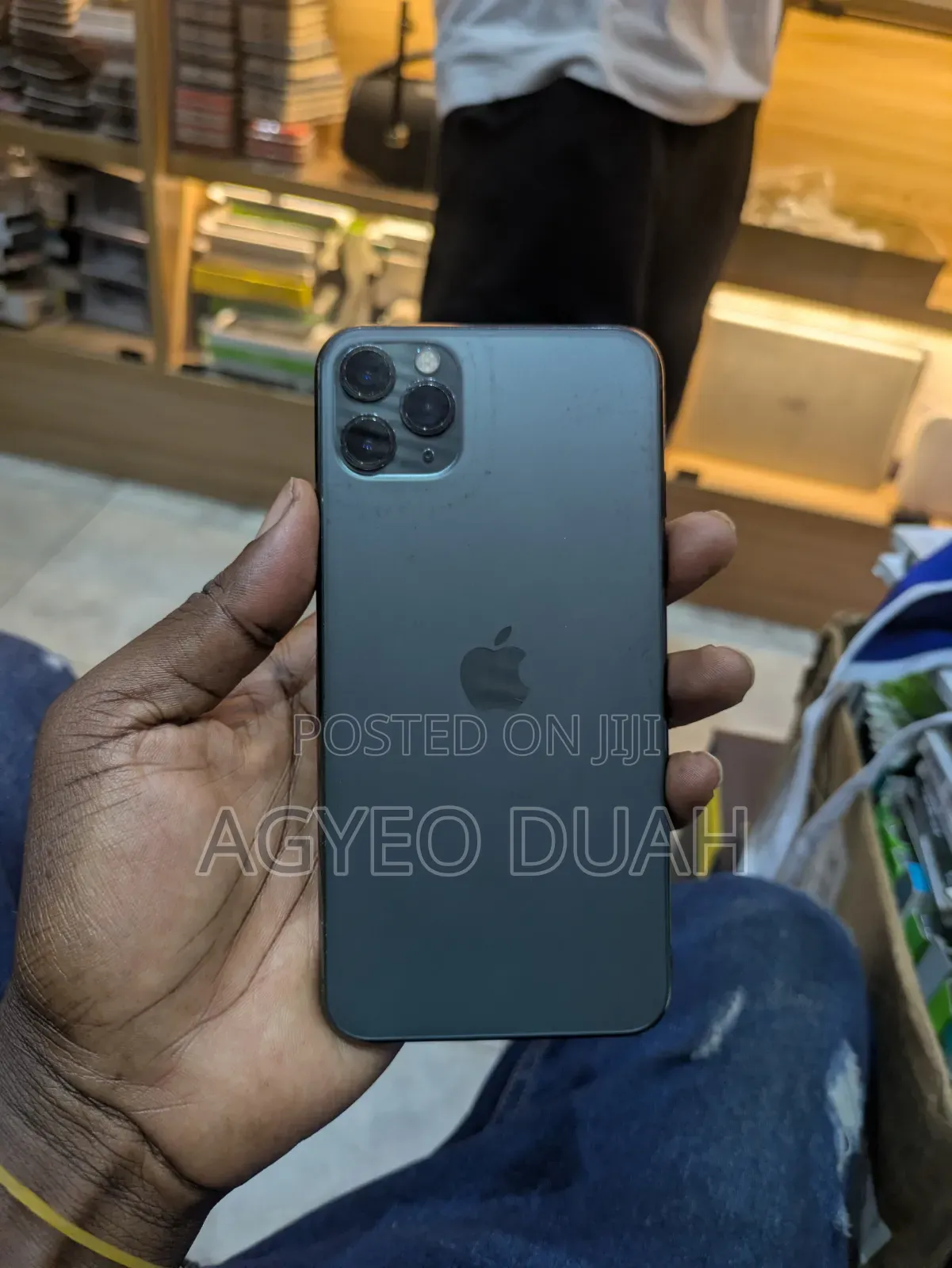 Apple iPhone 11 Pro Max 64 GB Green