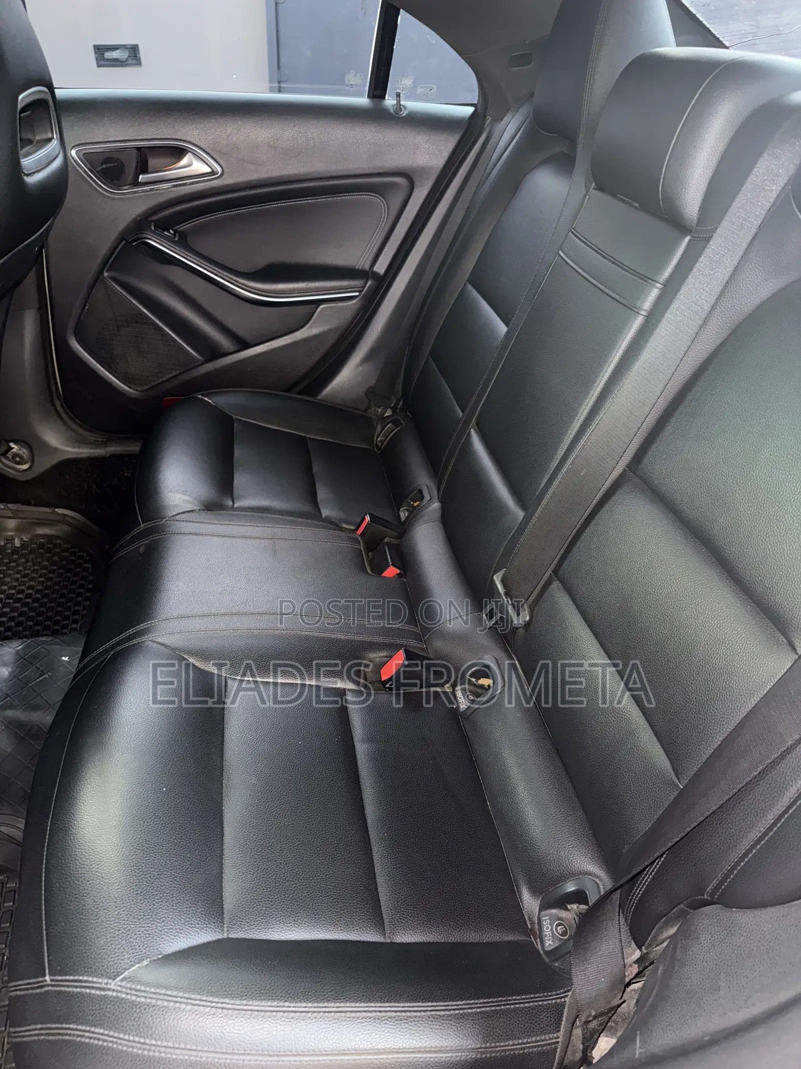 Mercedes-Benz C250 2017 Beige