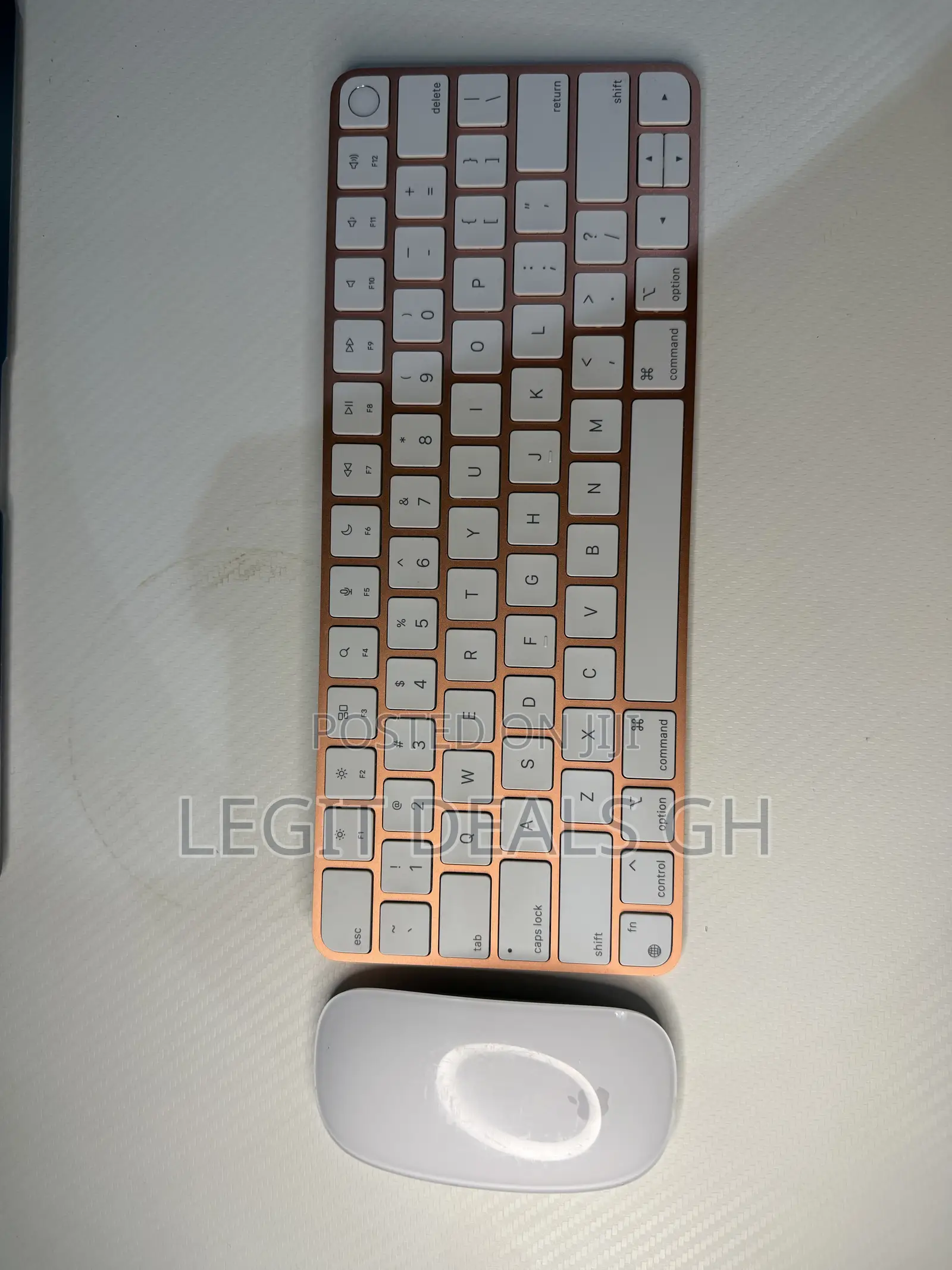 Apple Keyboard and Mouse 2 Combo
