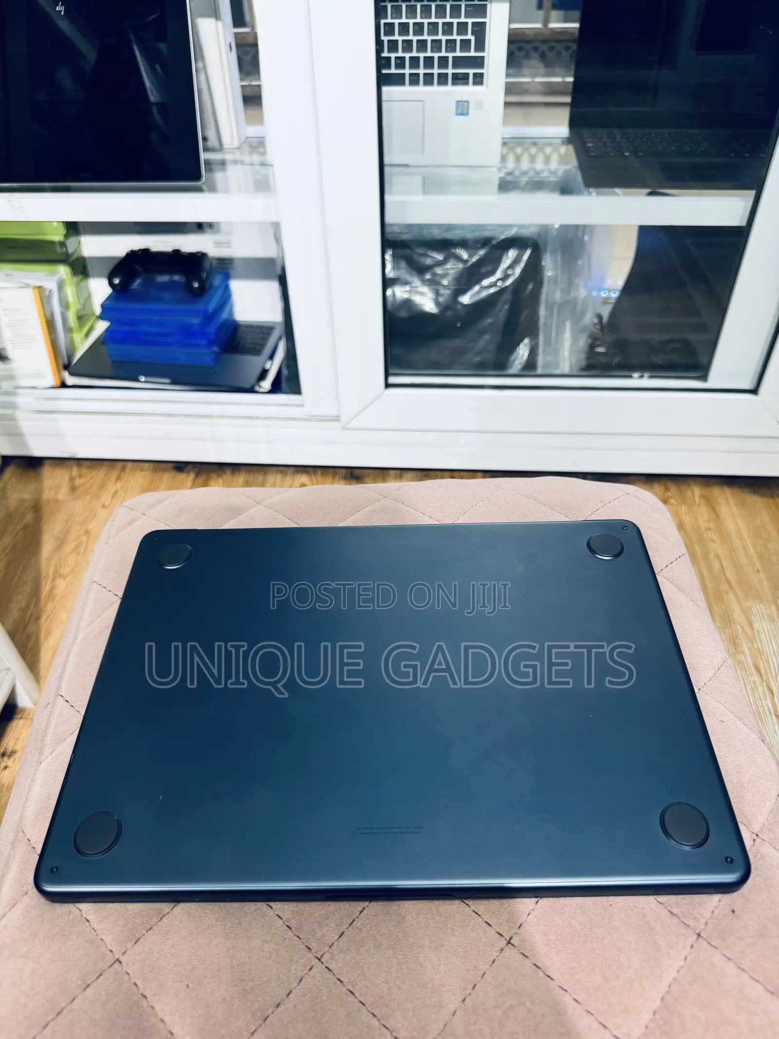 Laptop Apple MacBook Air 2022 M2 8GB Apple M2 SSD 512GB