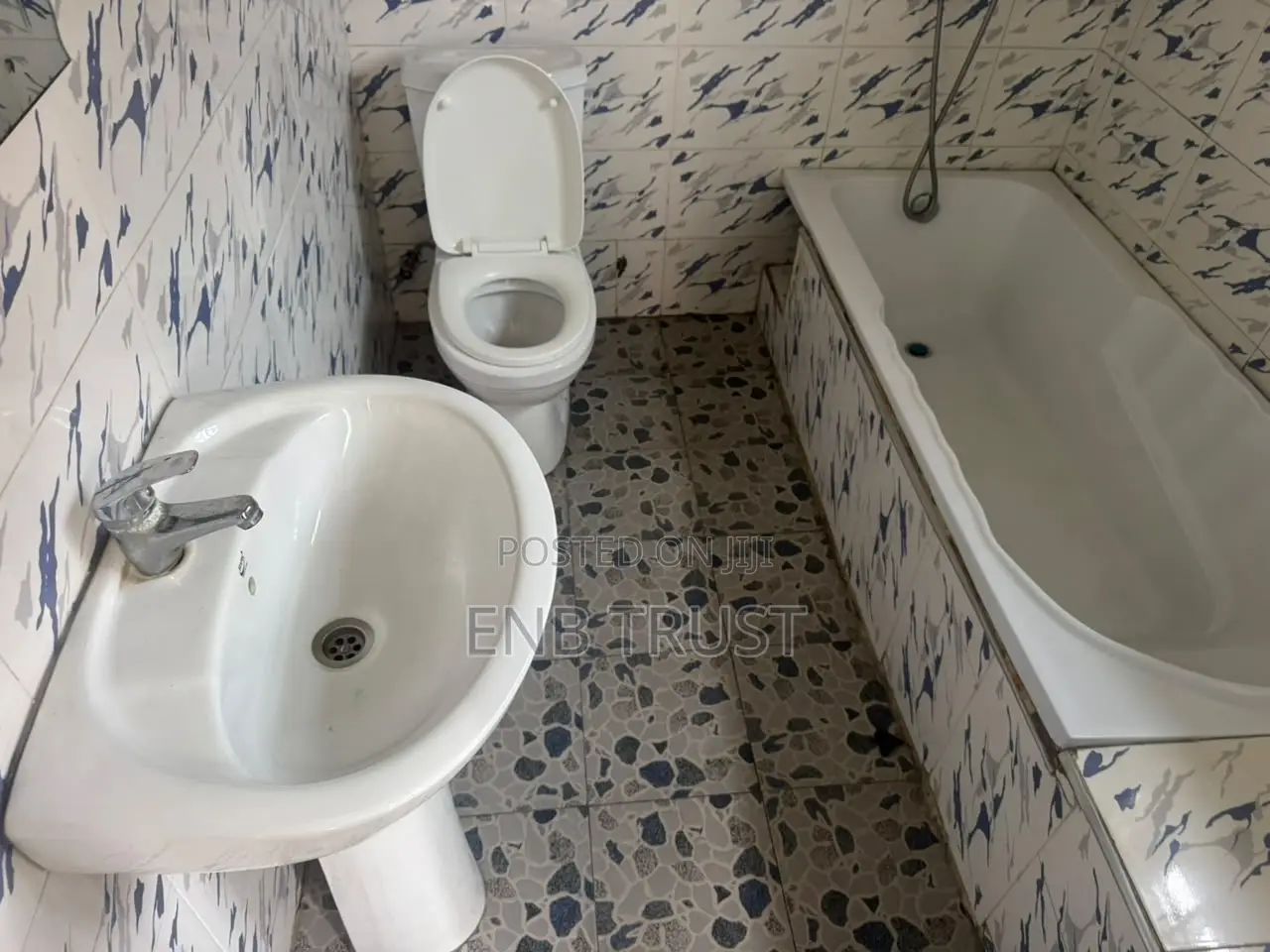 4bdrm House in Cfc Estate, Mile 7 for rent