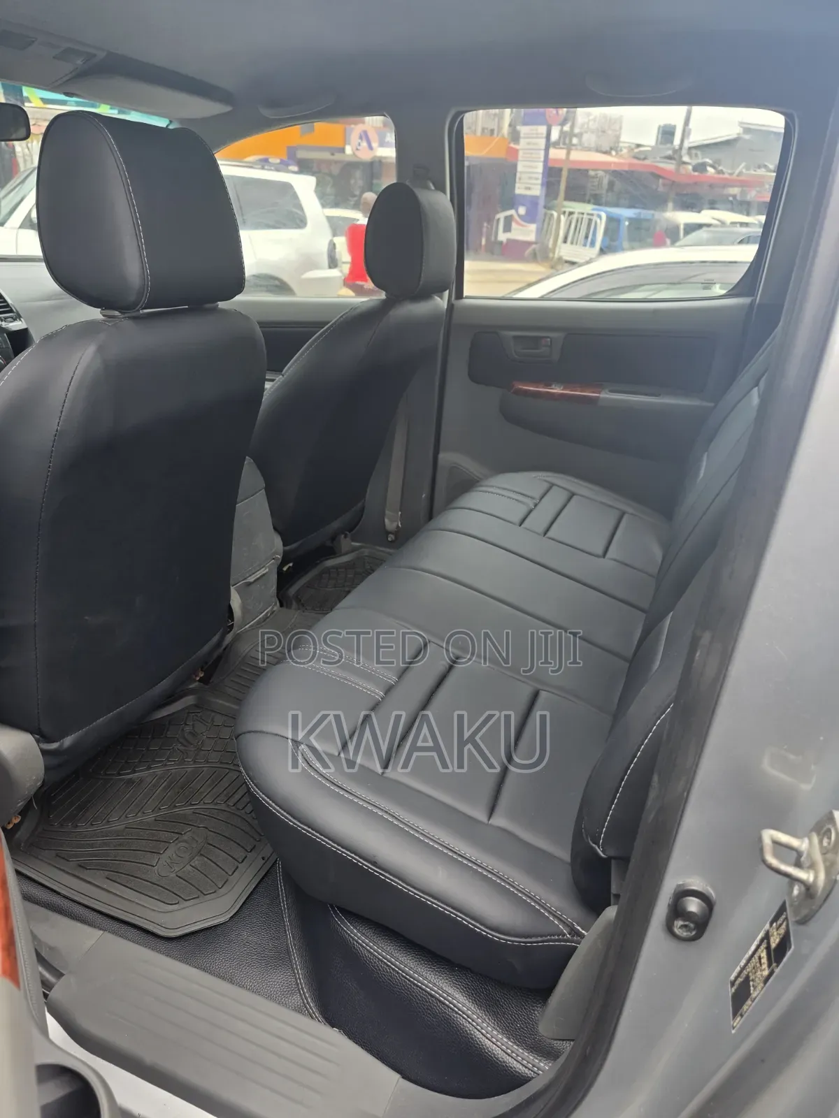 Toyota Hilux 2012 Silver