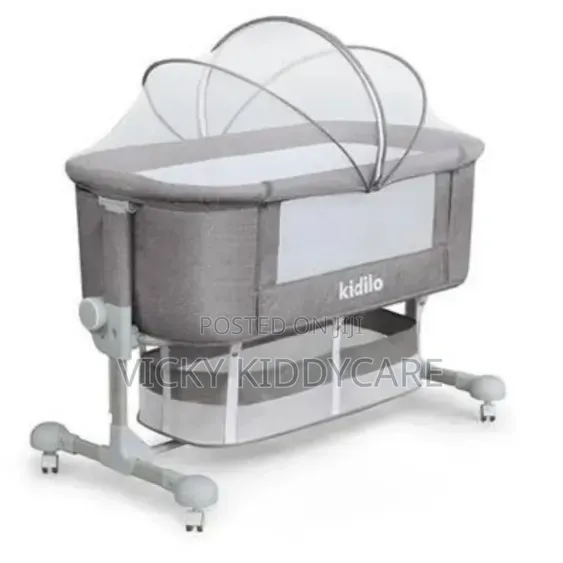 Adjustable Canopy Bedside Crib 3 in 1 Baby Cradle With Mosquito Net