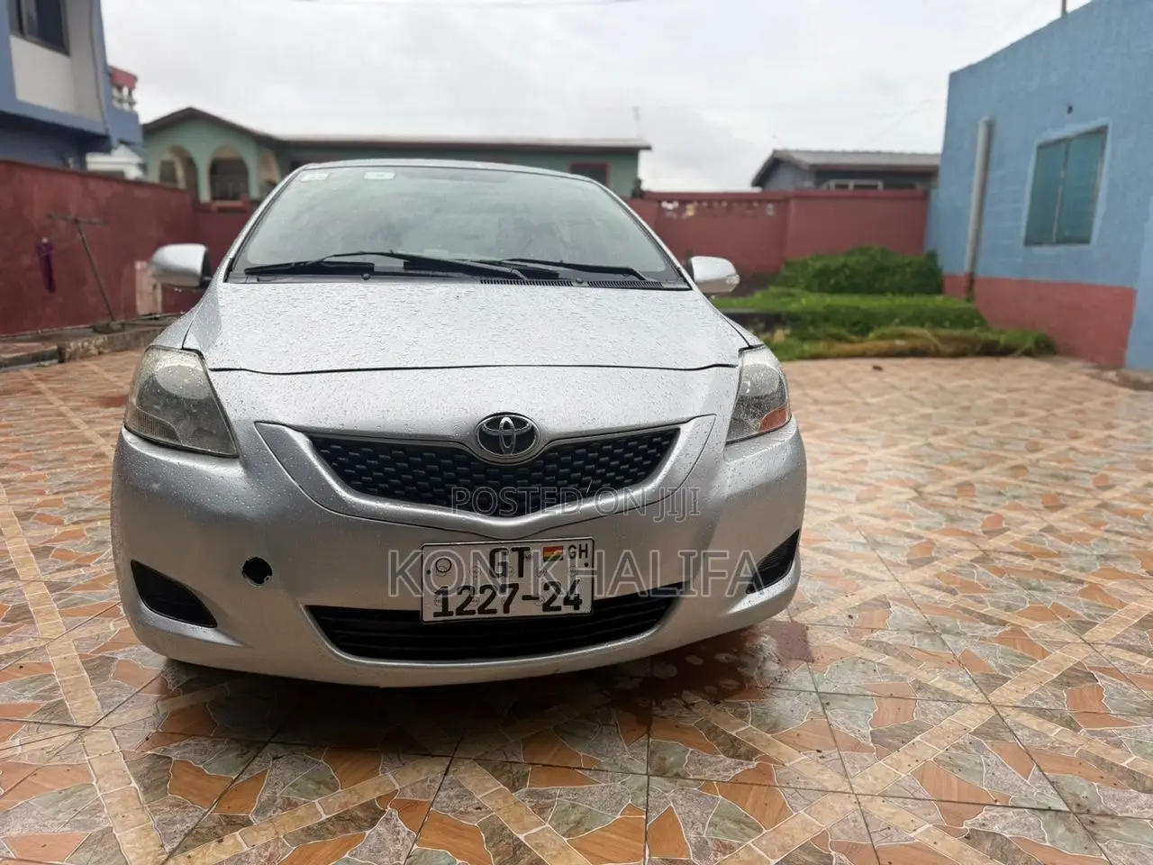 Toyota Belta 2010 Silver