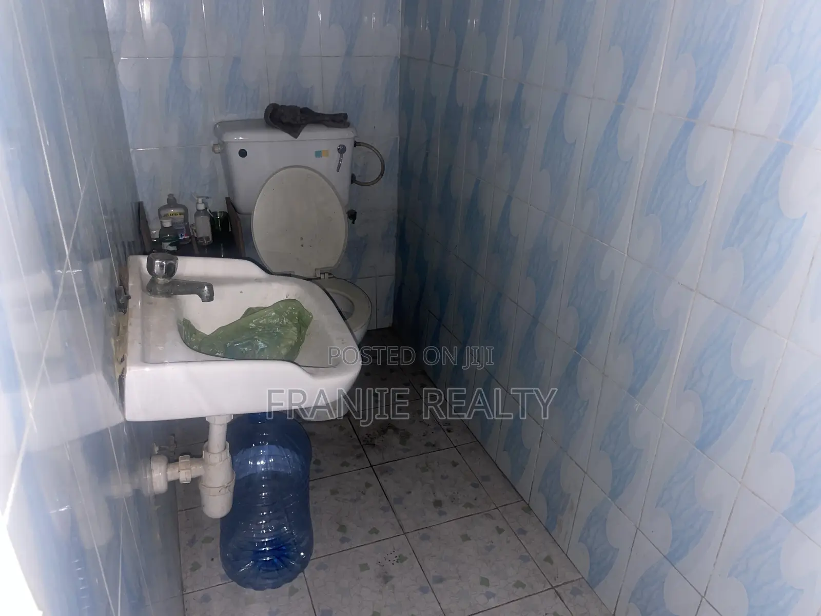 Shop/Office Space for Rent at Kasoa