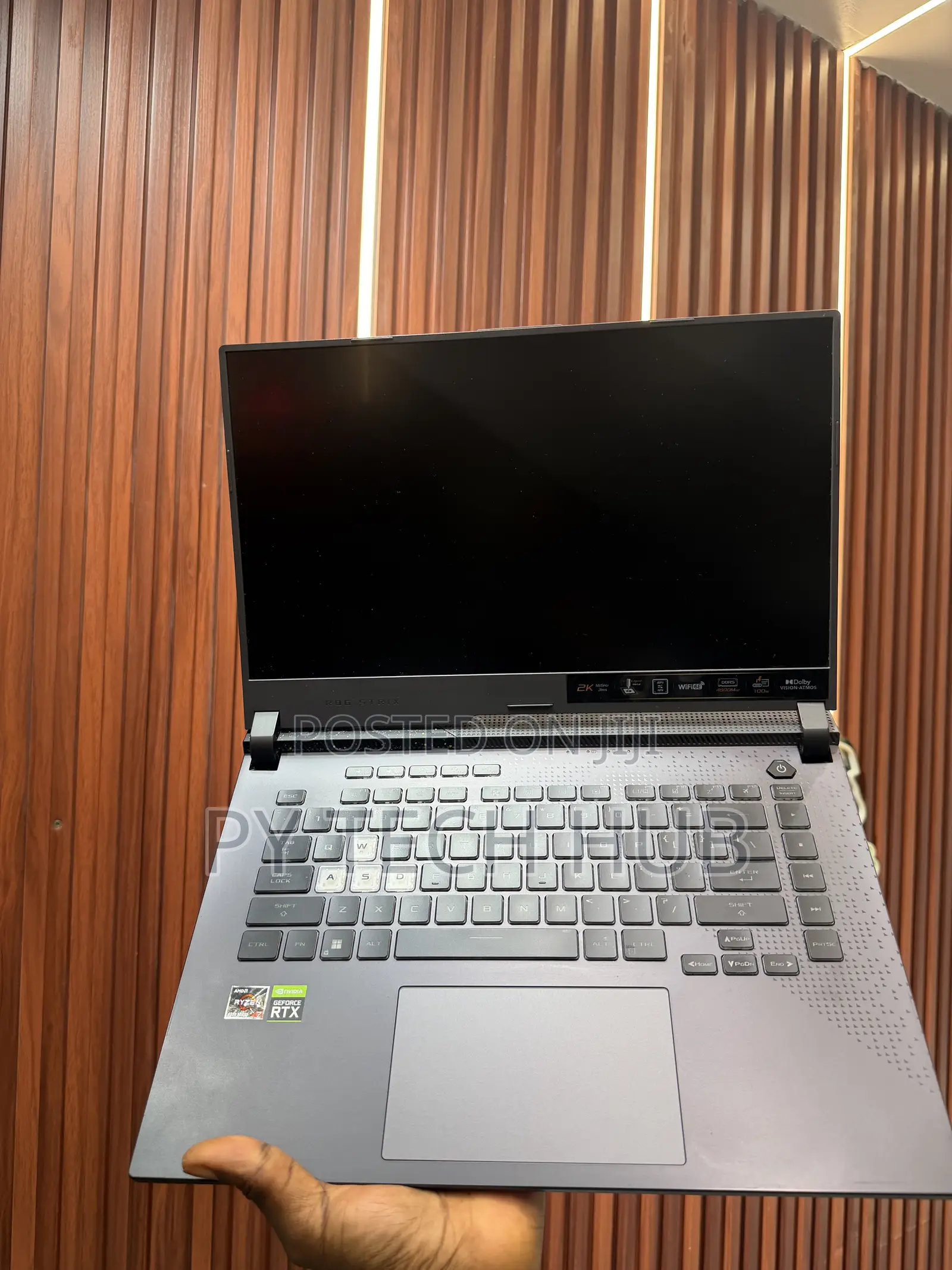 Laptop Asus ROG Strix G15 16GB AMD Ryzen 7 SSD 1T