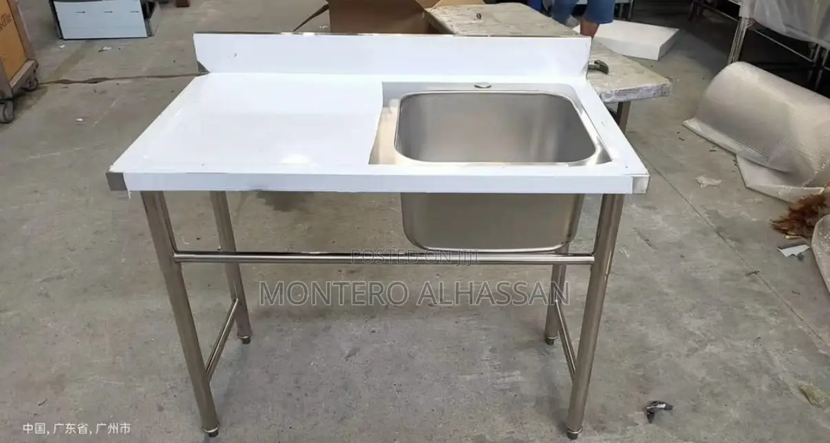 Single Sink With Space