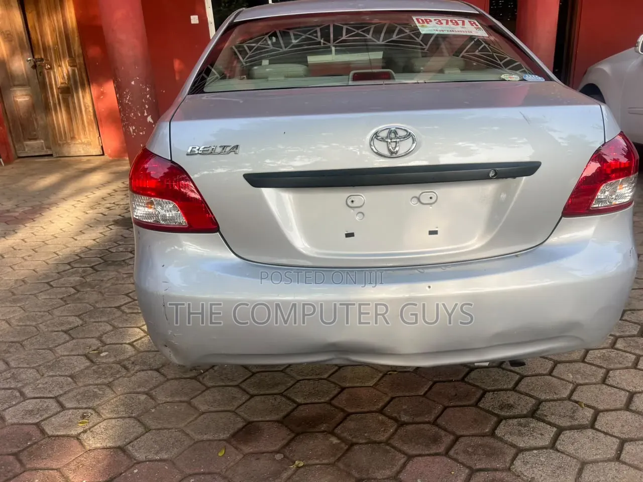 Toyota Belta 2010 Silver