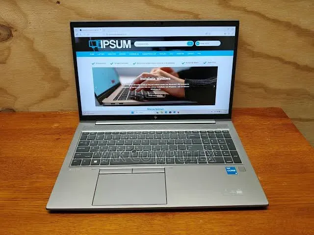Laptop HP ZBook Firefly G8 32GB Intel Core i7 SSD 1T