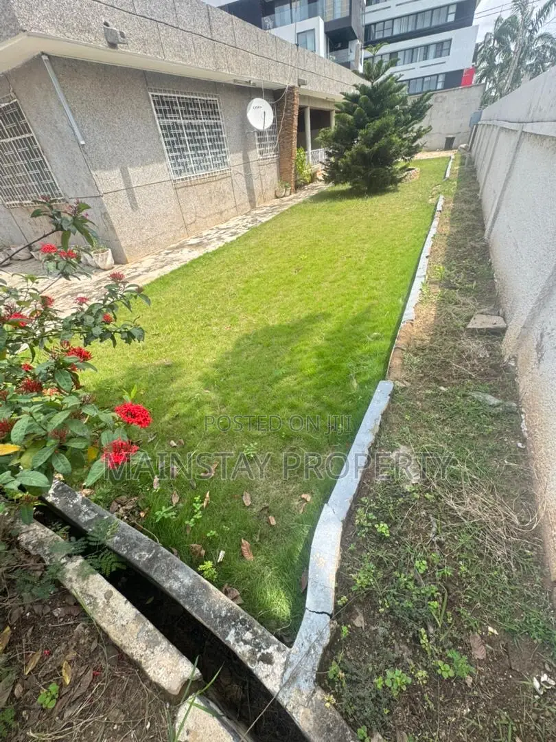 6bdrm House in Mainstay Estates, Dzorwulu for rent