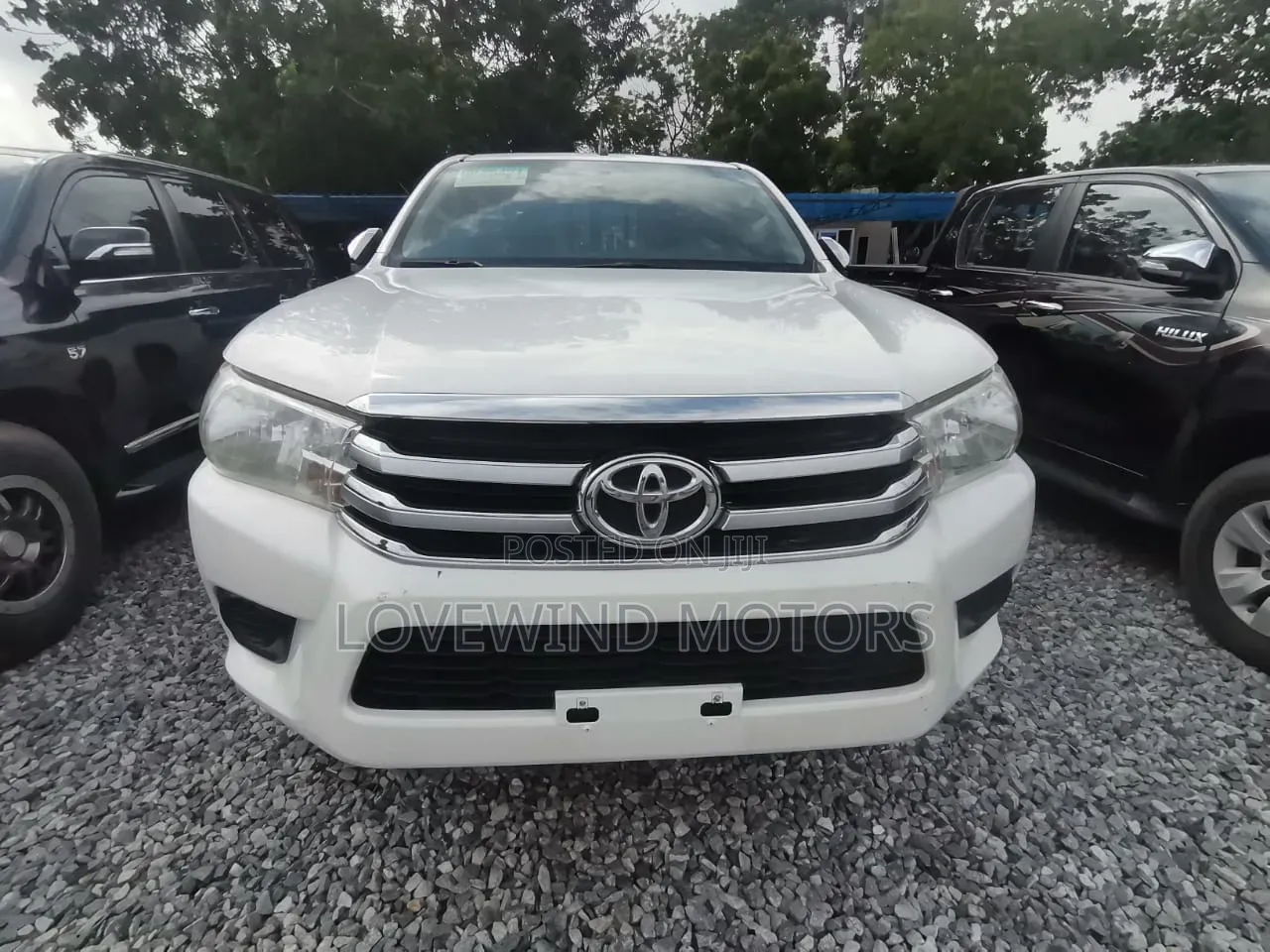 Toyota Hilux Revo Double Cab Deisel 2.4 AWD 2019 White