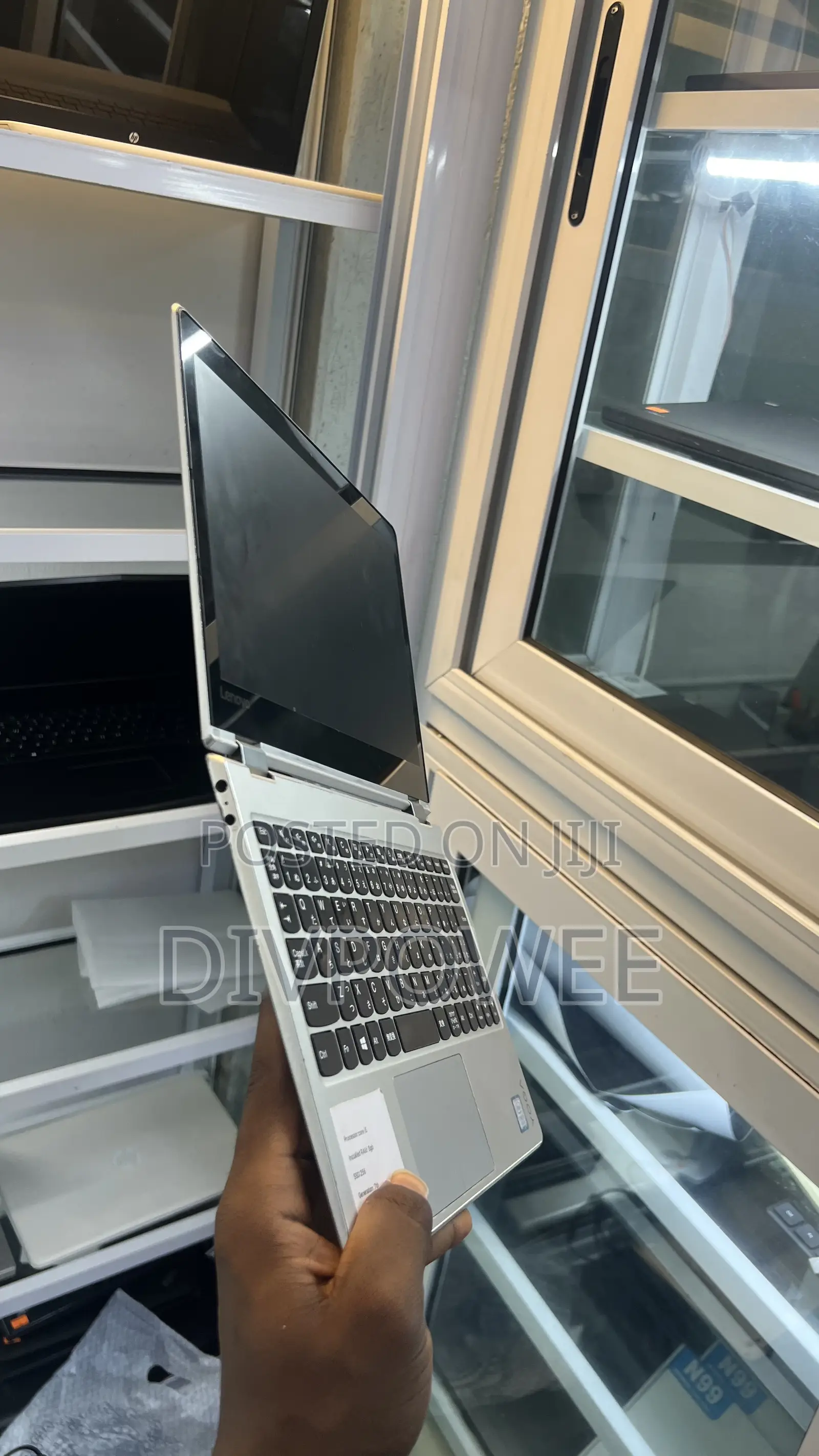 Laptop Lenovo Yoga 700 8GB Intel Core i5 SSD 256GB