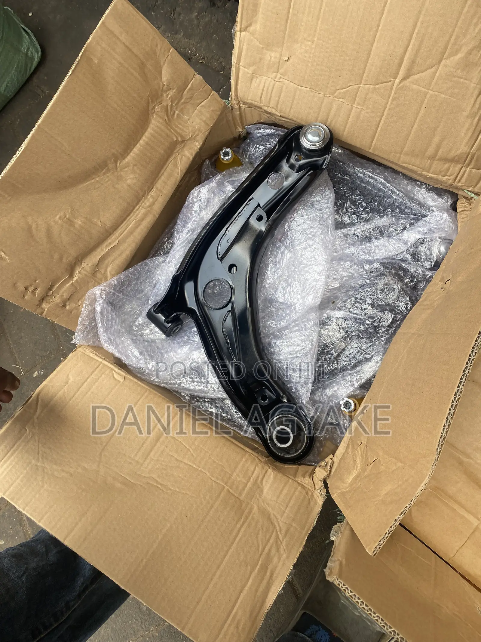 Toyota Yariz, Vizt Lower Arm Complete
