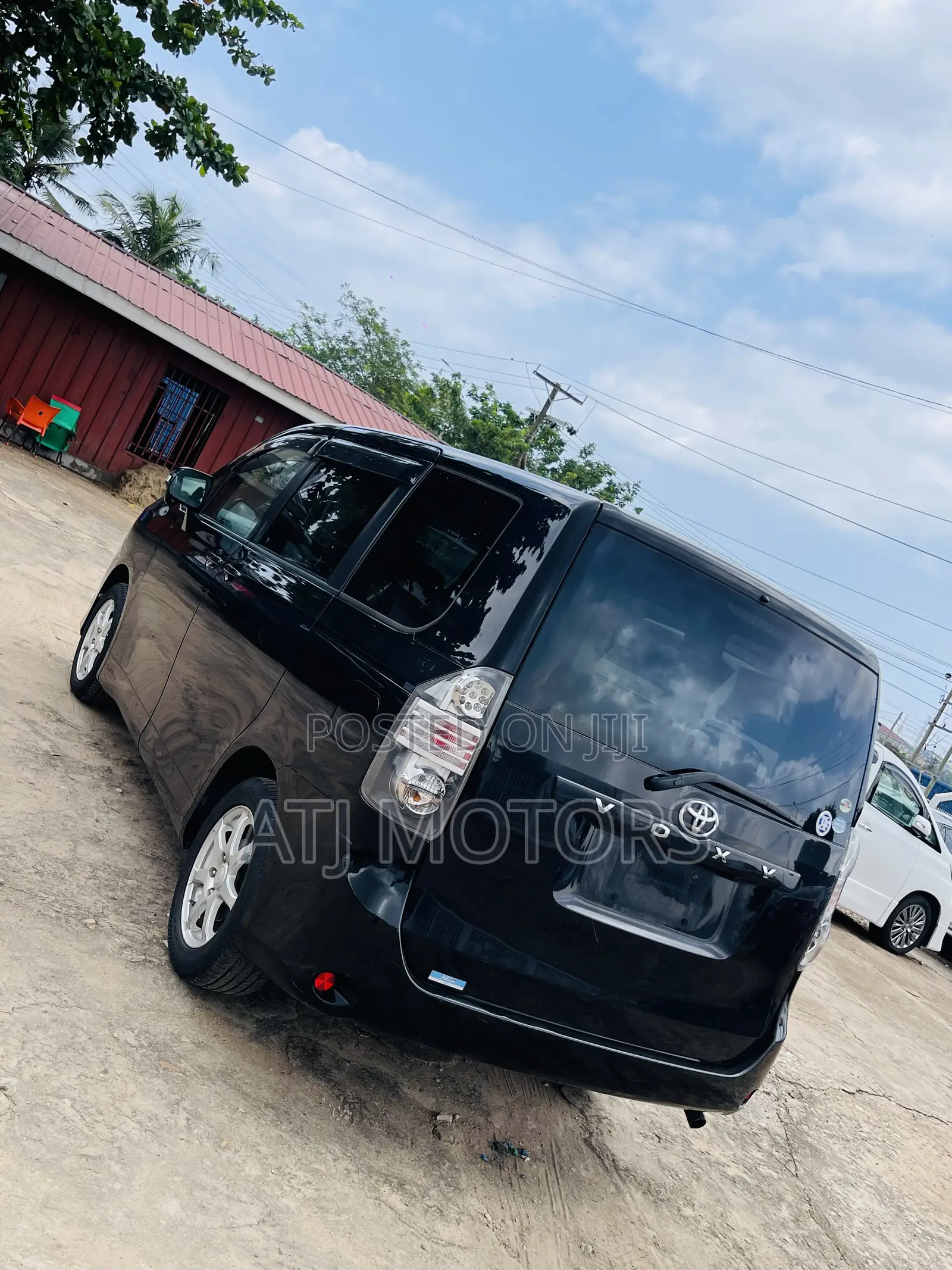 Toyota Voxy 2010 Black