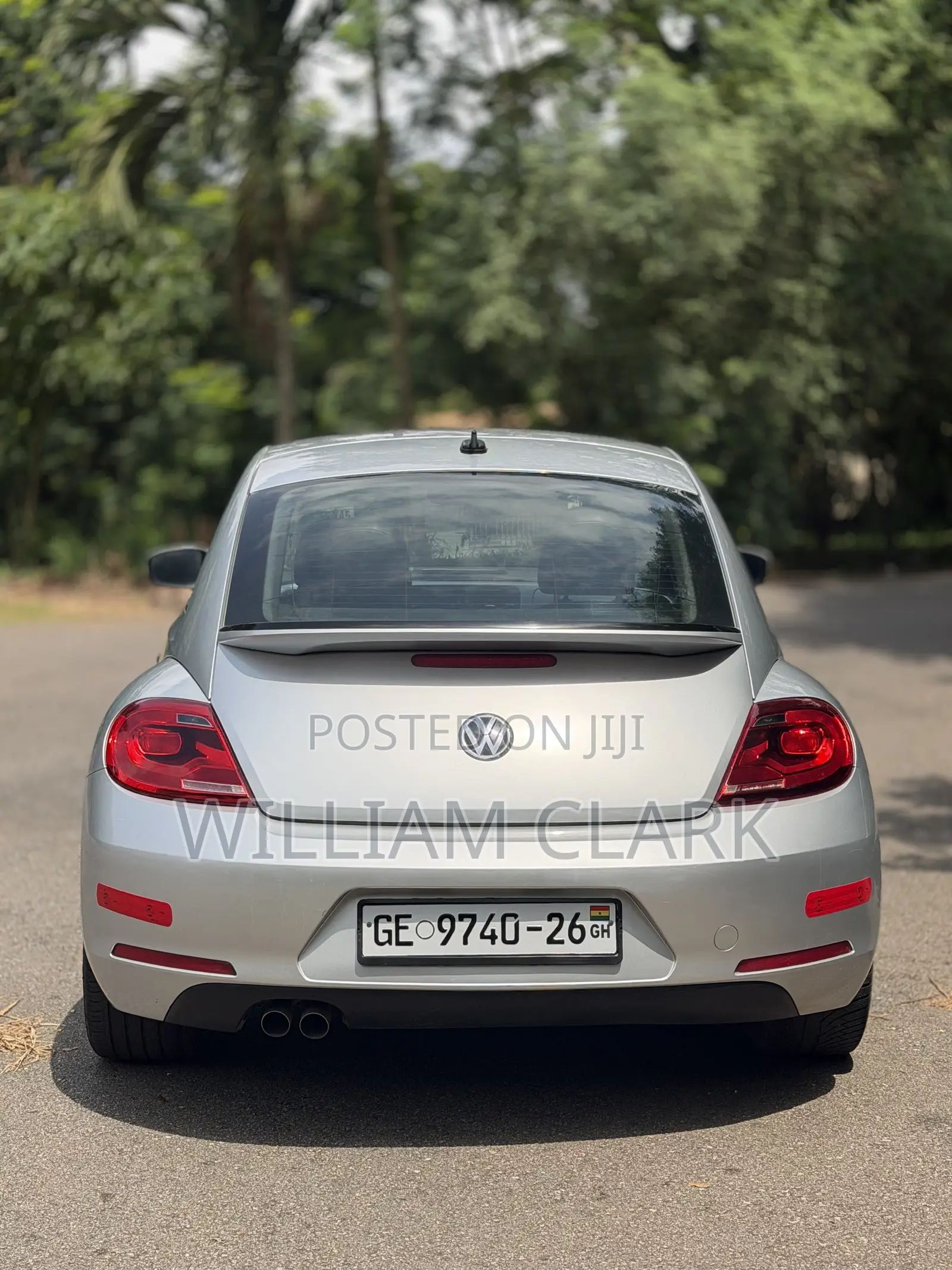 Volkswagen Beetle 1.8T 2dr Hatchback (1.8L 4cyl Turbo 5M) 2015 Gray