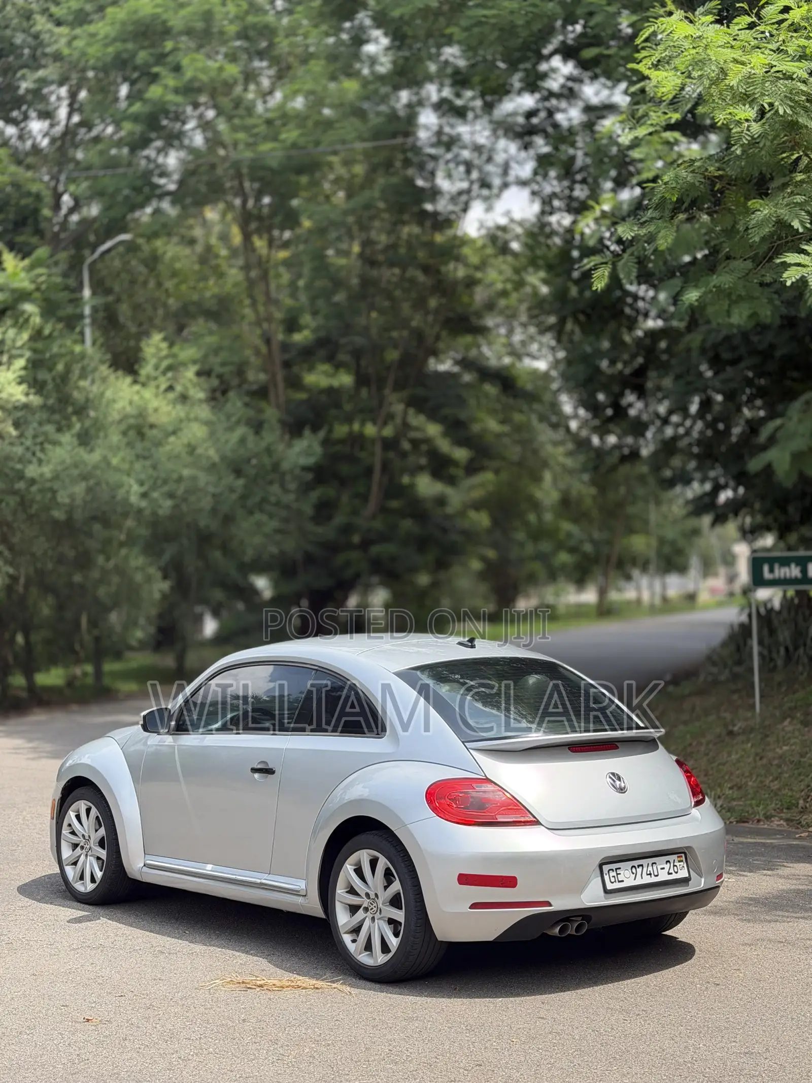 Volkswagen Beetle 1.8T 2dr Hatchback (1.8L 4cyl Turbo 5M) 2015 Gray