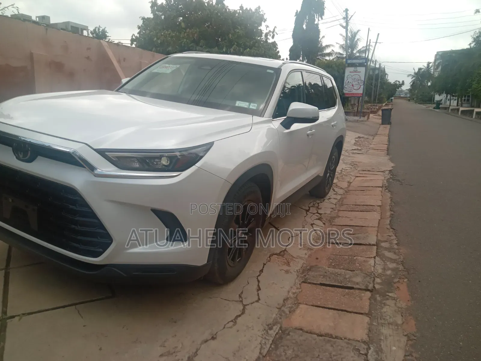 New Toyota Grand Highlander XLE AWD 2024 White
