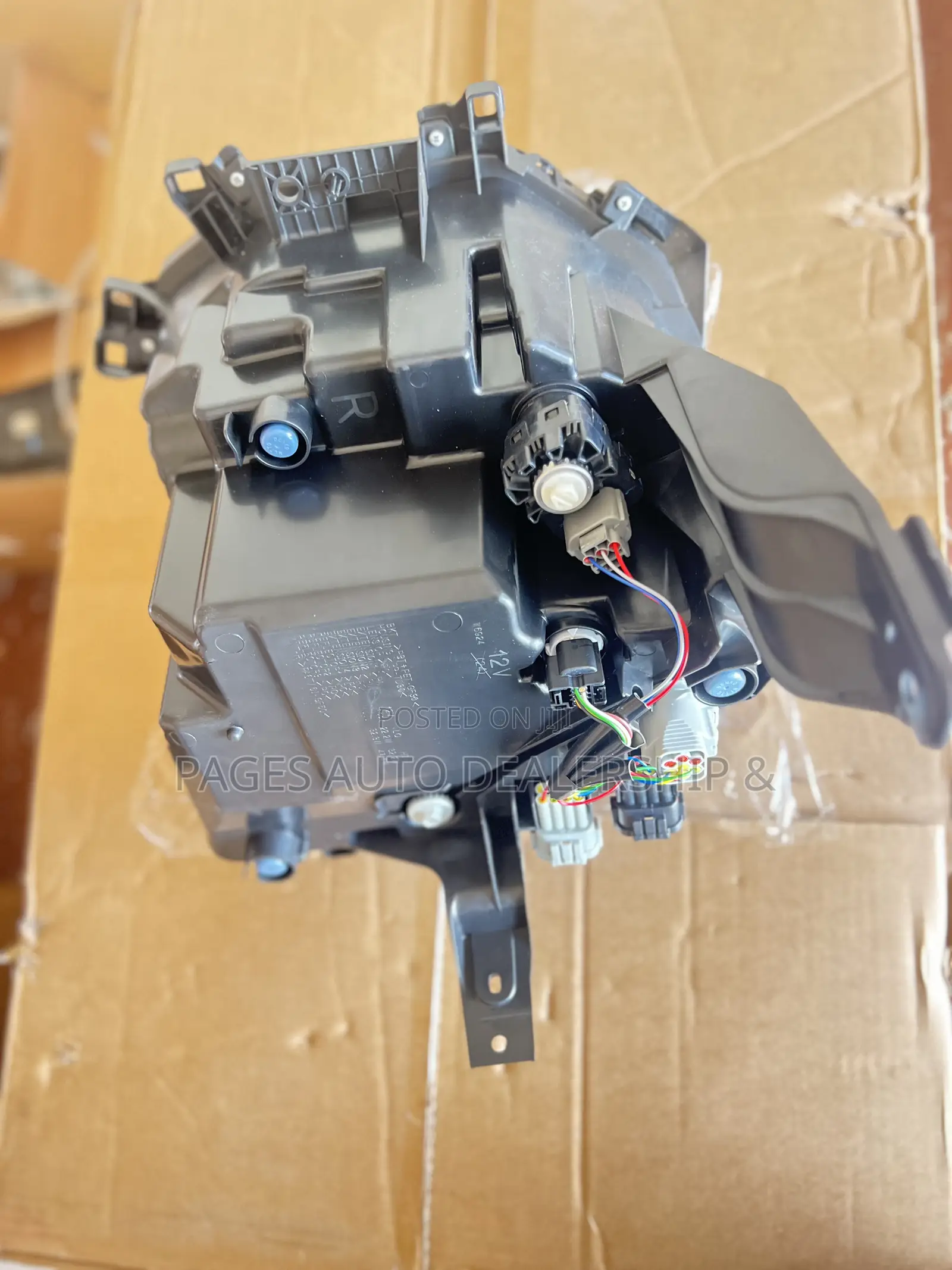 2023 Mitsubishi Outlander Headlights