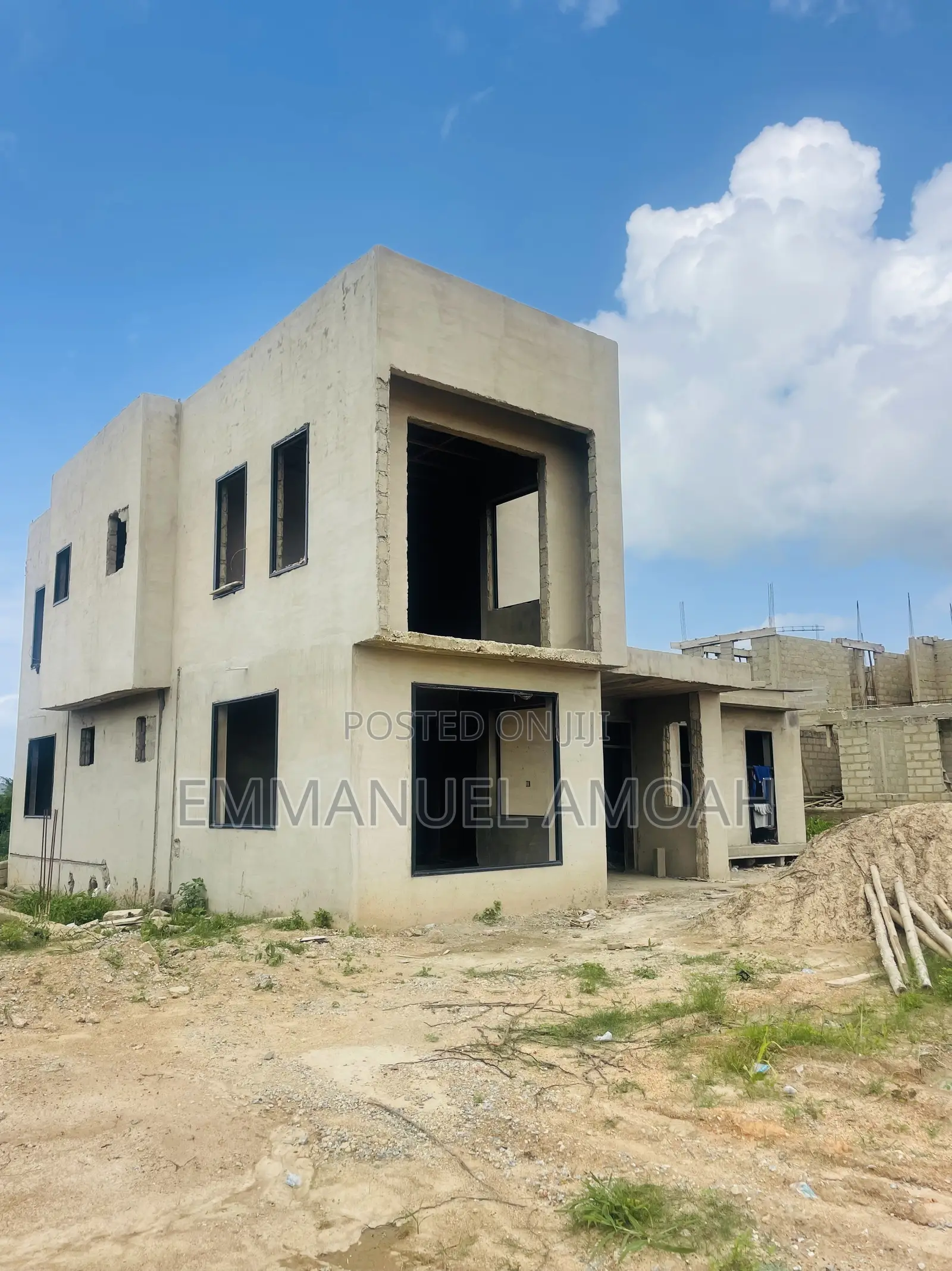 5bdrm House in Amoah, Takoradi for sale