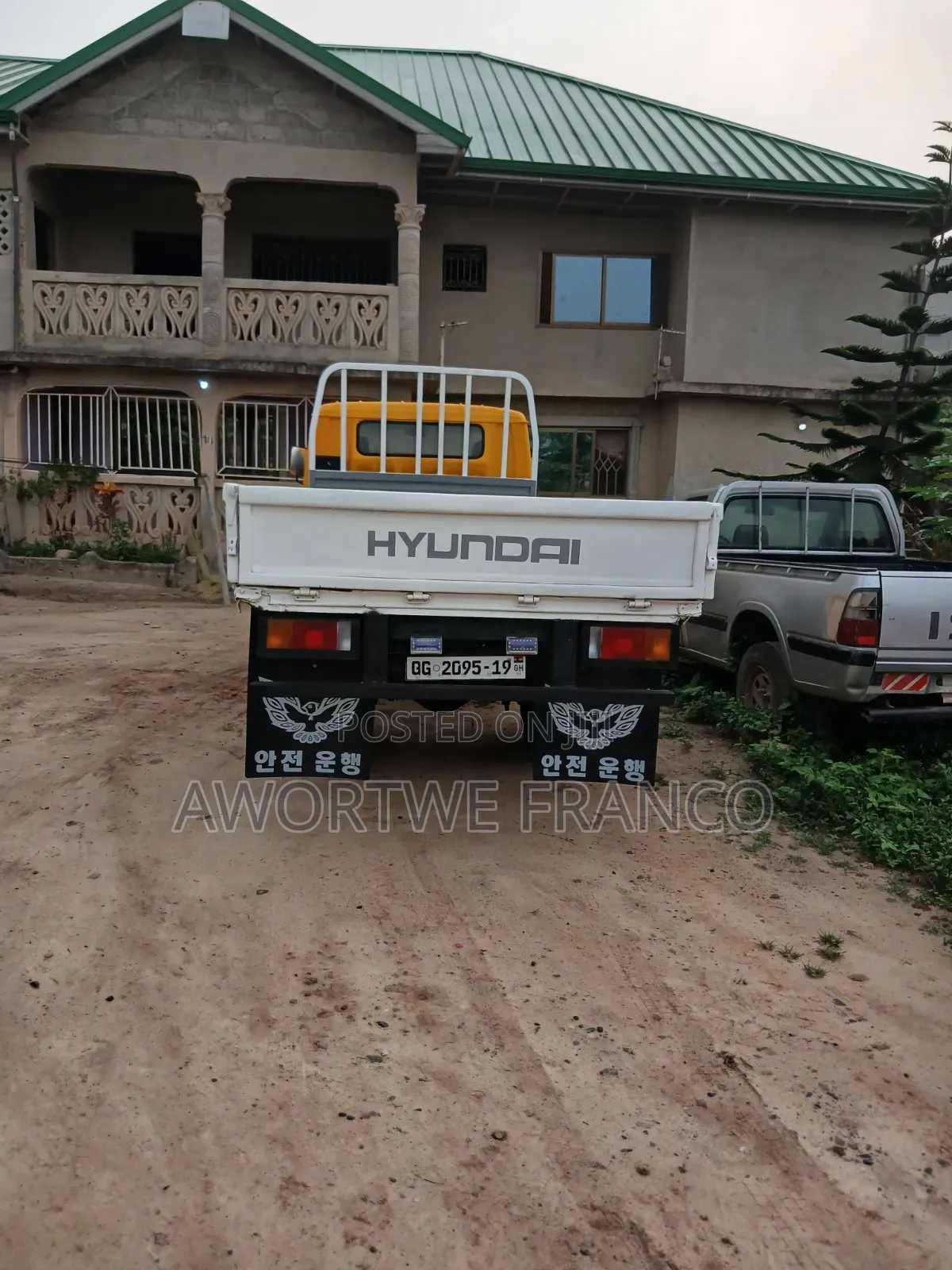 Hyundai Mighty 1