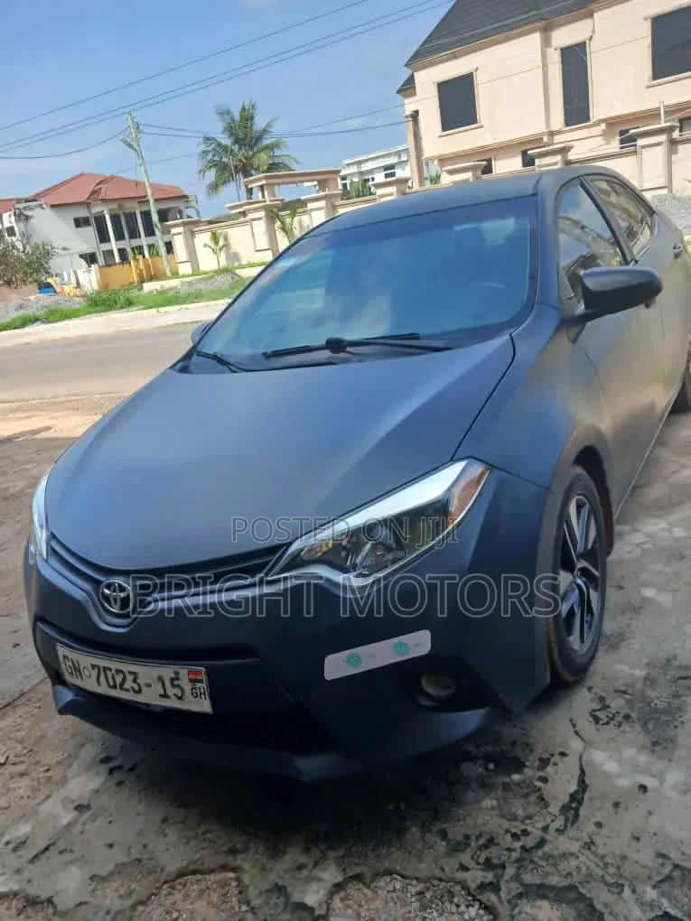 Toyota Corolla LE 4dr Sedan (1.8L 4cyl CVT) 2015 Black