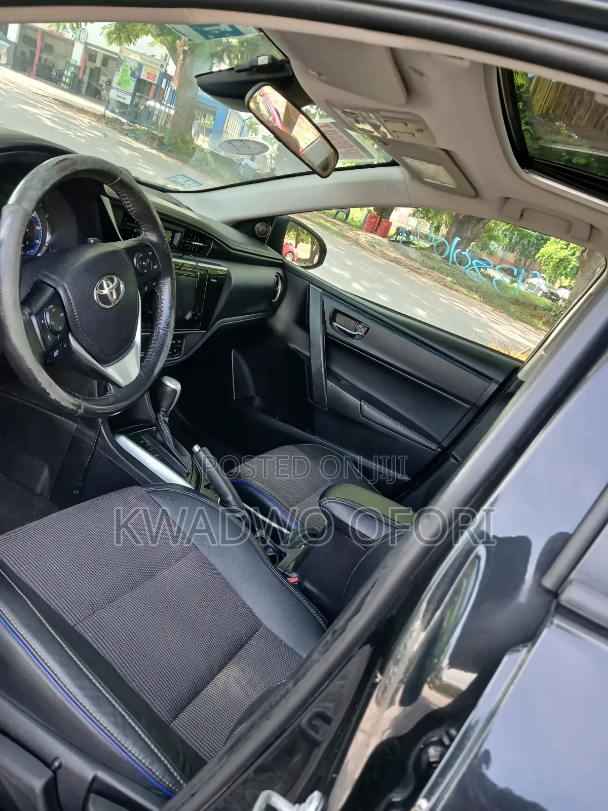 Toyota Corolla SE Special Edition 4dr Sedan (1.8L 4cyl CVT) 2017 Black