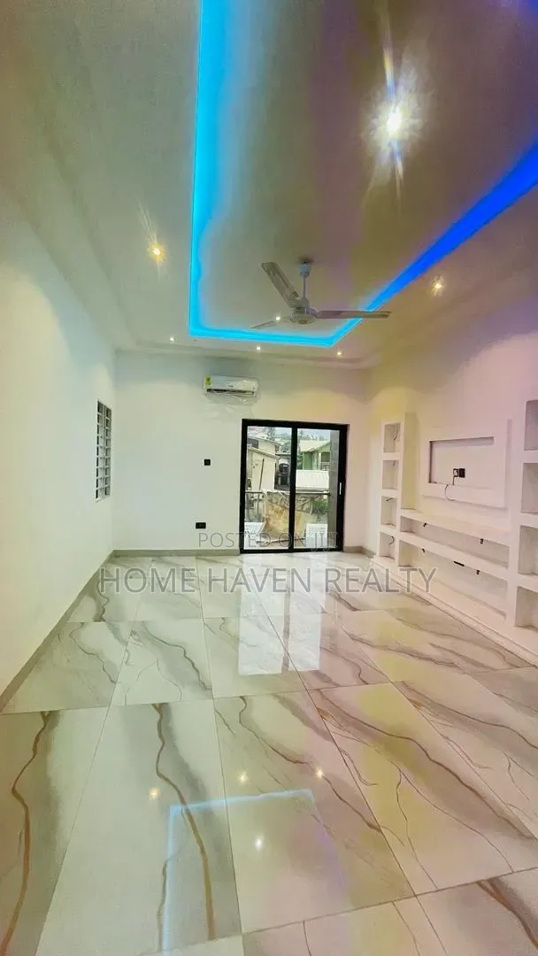 4bdrm House in Kwabenya Adwoa Sarfo for sale