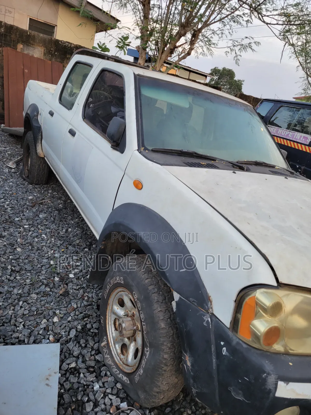 Nissan Hardbody 2008 White