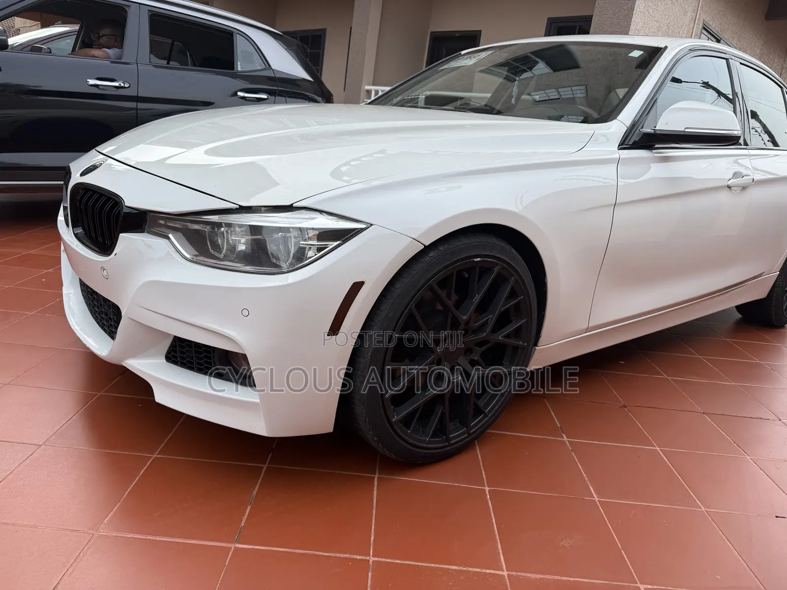BMW 3 Series 320i RWD 2017 White