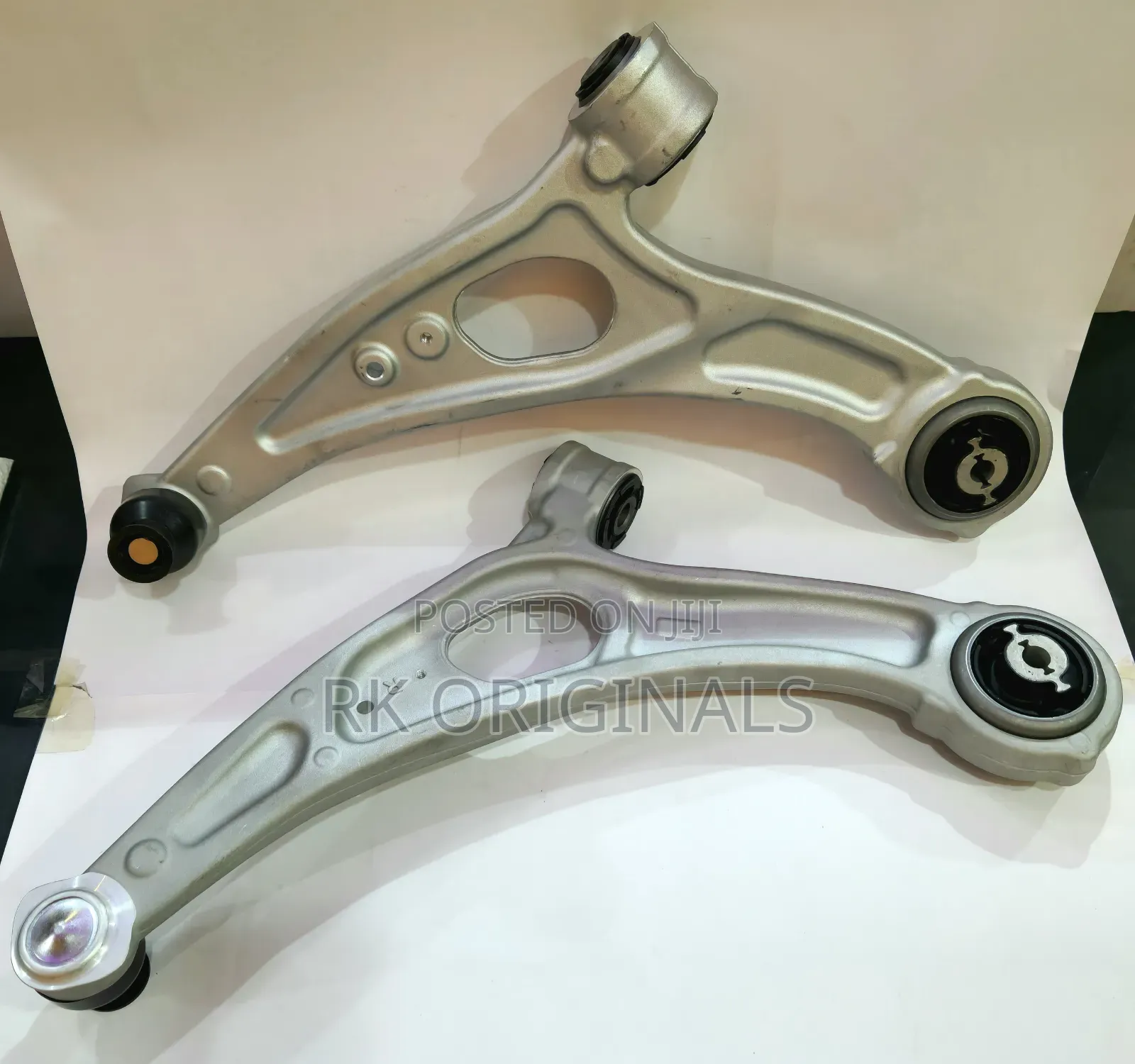Escape/Bronco 2020-2025 Motorcraft Lower Arms Pair From Usa