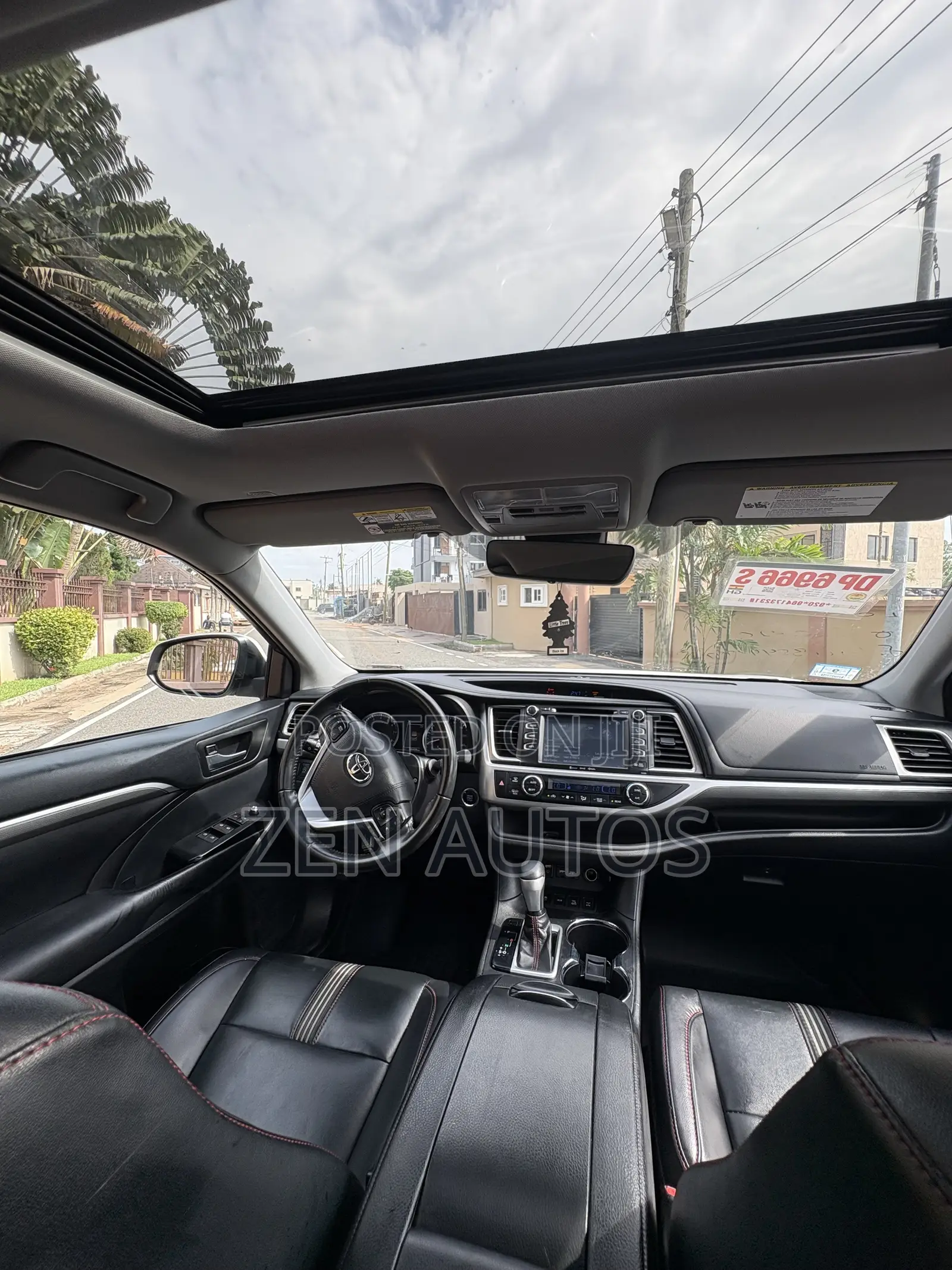 Toyota Highlander SE 2019 White