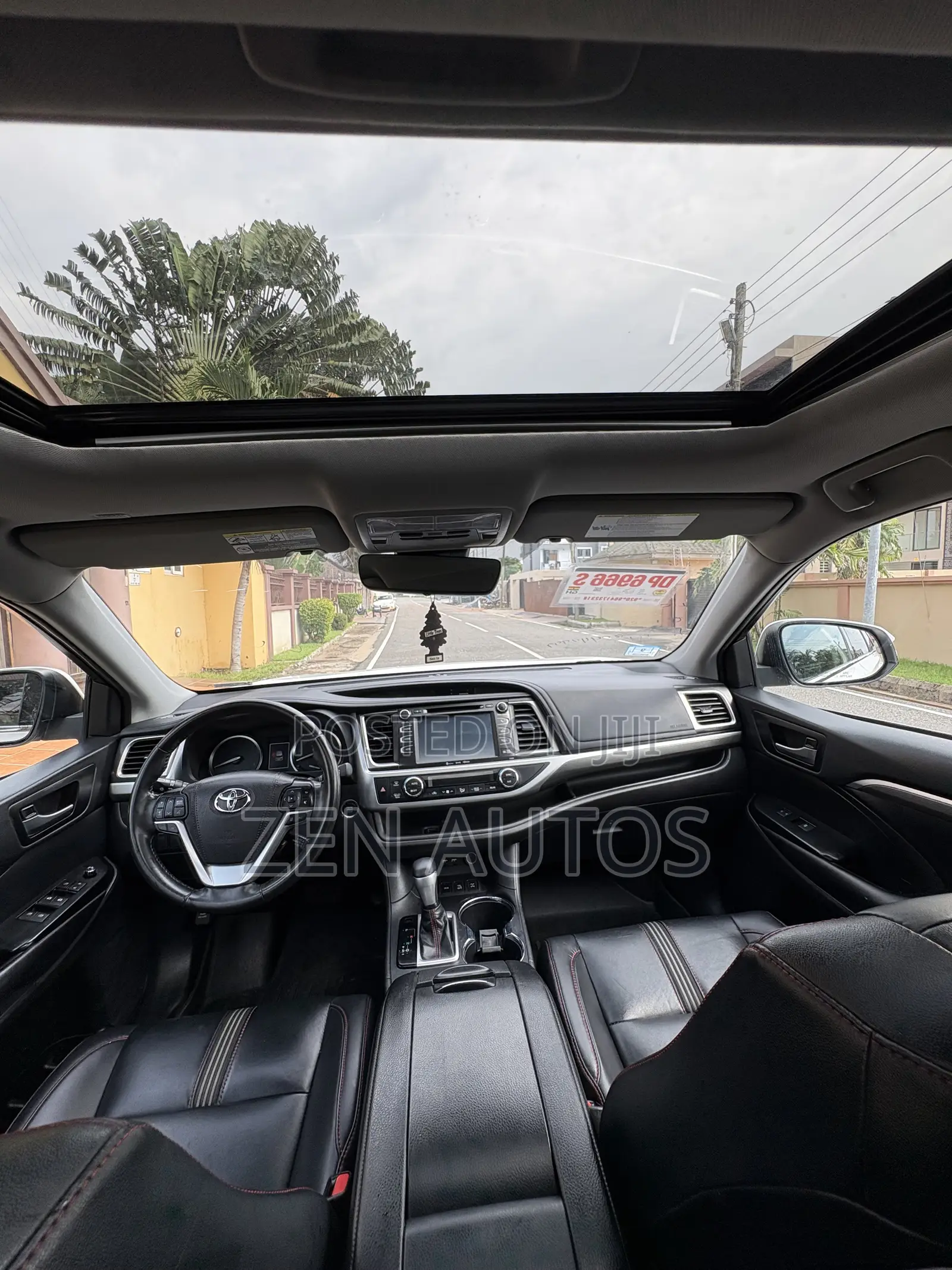 Toyota Highlander SE 2019 White