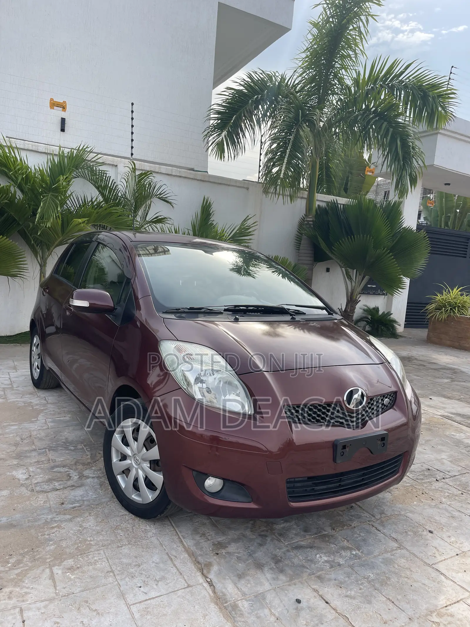 Toyota Vitz 2010 Brown