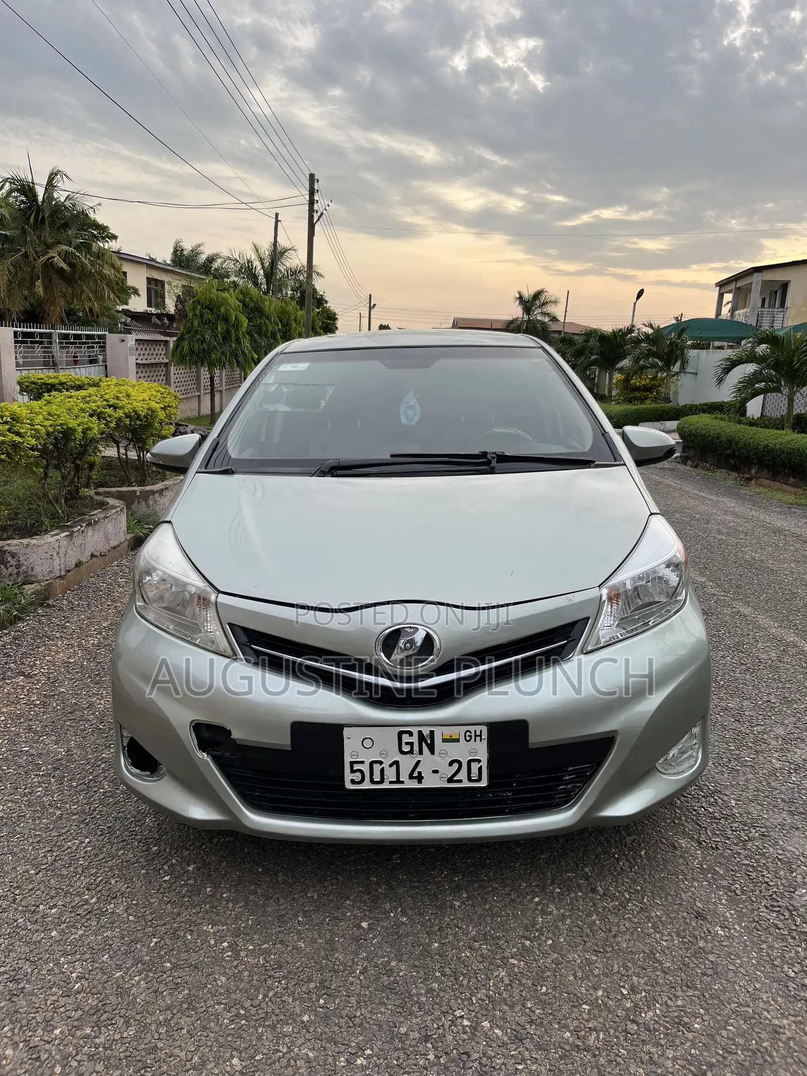 Toyota Vitz 2012 Green