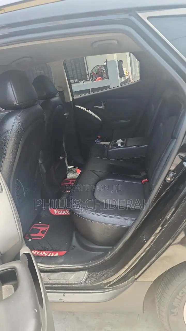 Hyundai Tucson GLS AWD 2013 Black