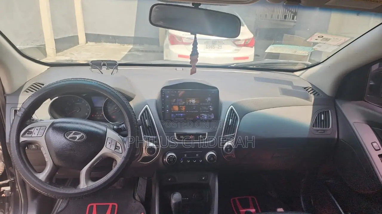 Hyundai Tucson GLS AWD 2013 Black