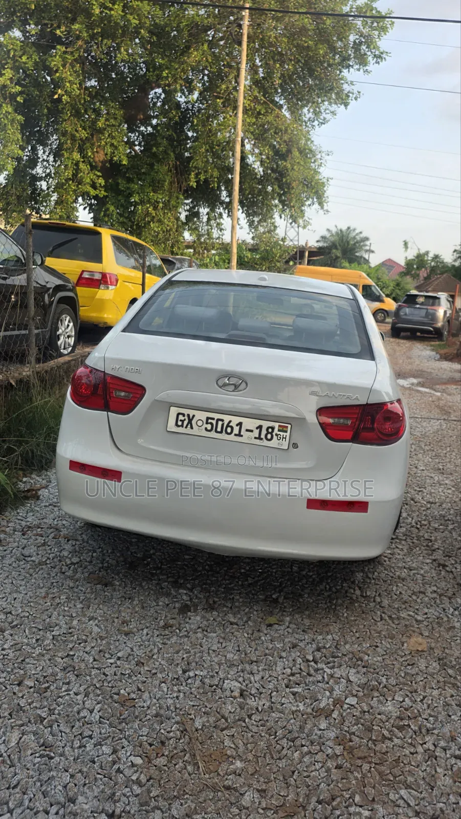 Hyundai Elantra 2011 White