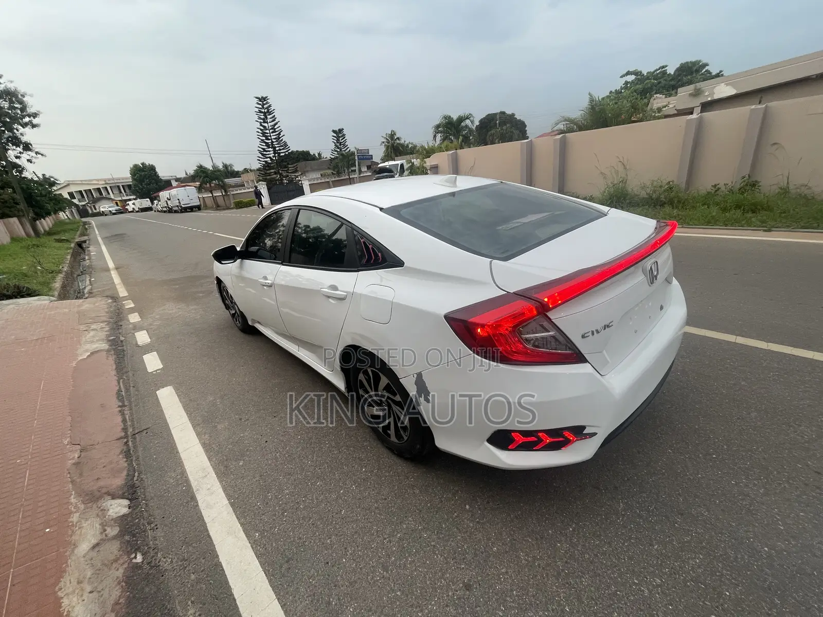 Honda Civic EX-L 4dr Sedan (1.5L 4cyl) 2017 White