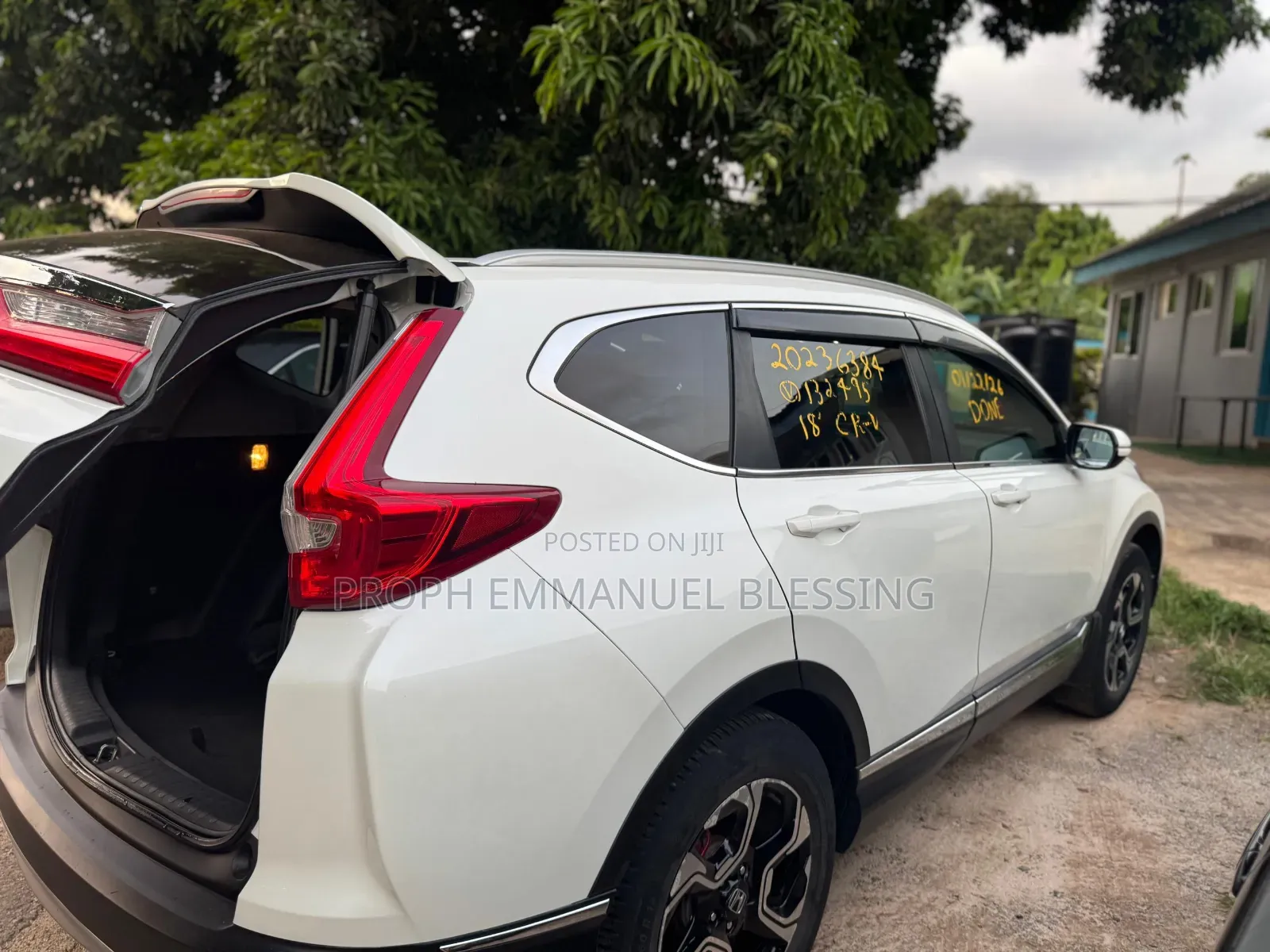 Honda CR-V Touring AWD 2018 Pearl