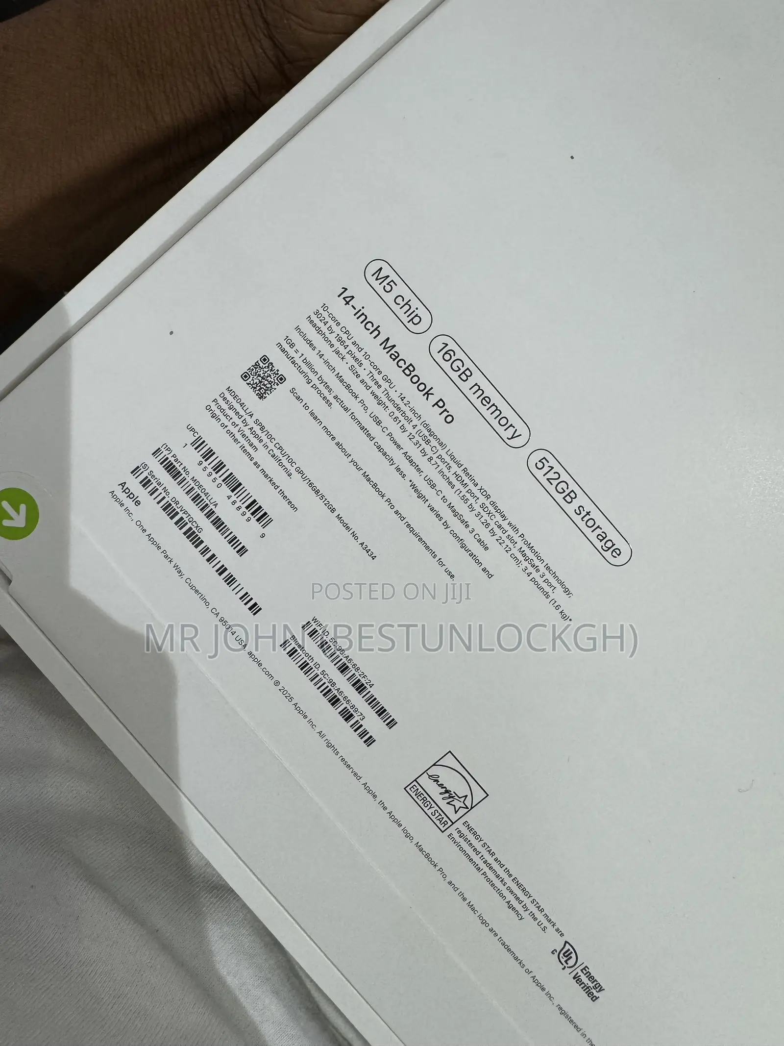 New Laptop Apple MacBook Pro 2025 M5 16GB Apple M4 SSD 512GB