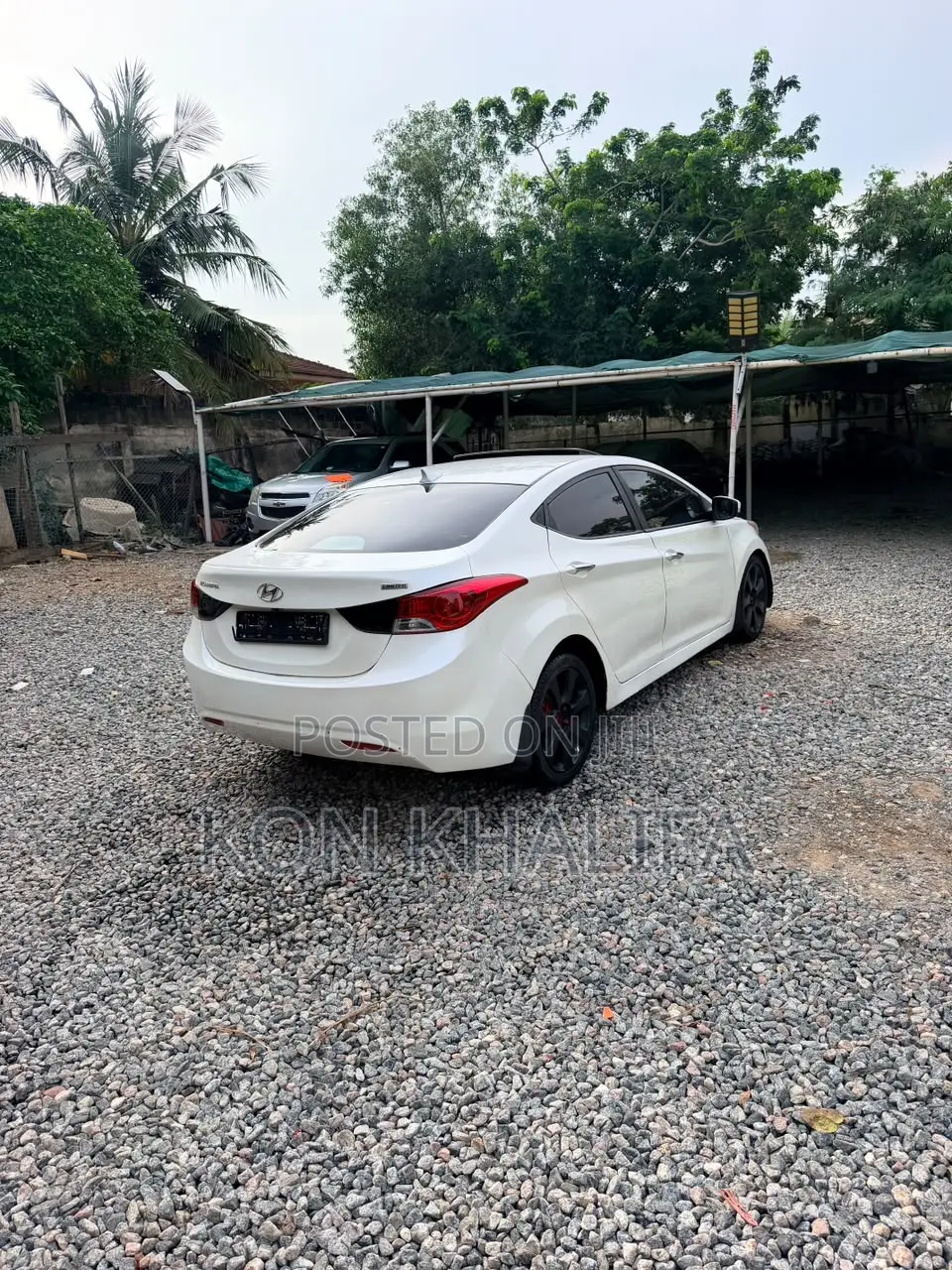 Hyundai Elantra Limited 4dr Sedan (1.8L 4cyl 6A) 2014 White
