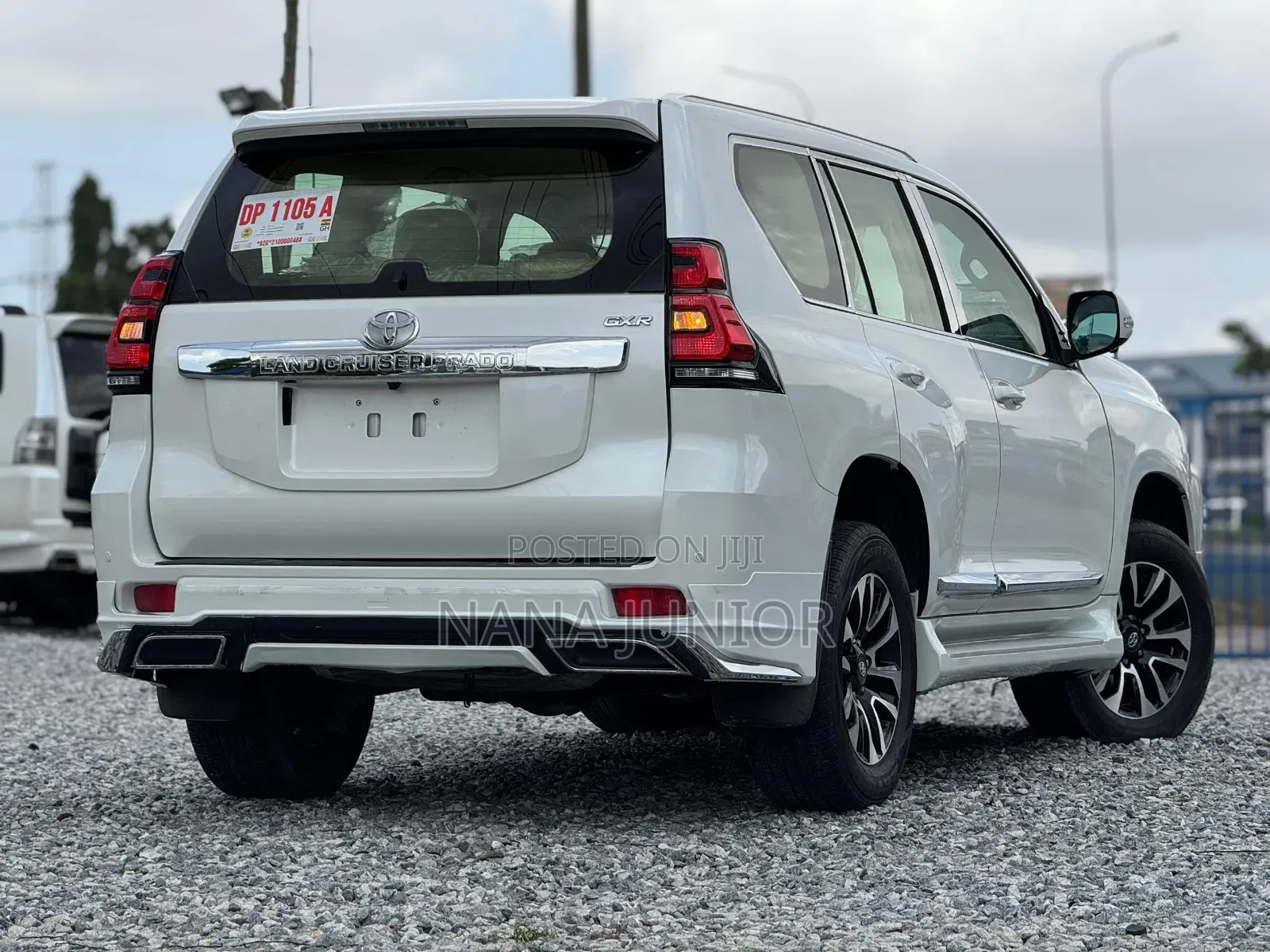 Toyota Land Cruiser Prado 2015 Off white