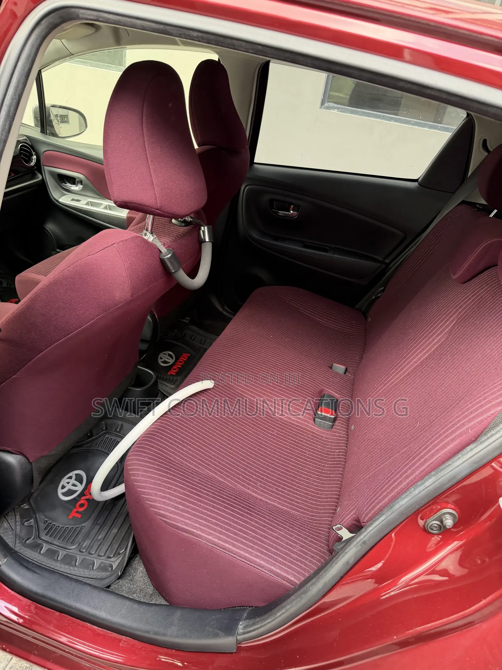 Toyota Vitz 1.3 FWD 5dr 2015 Burgundy