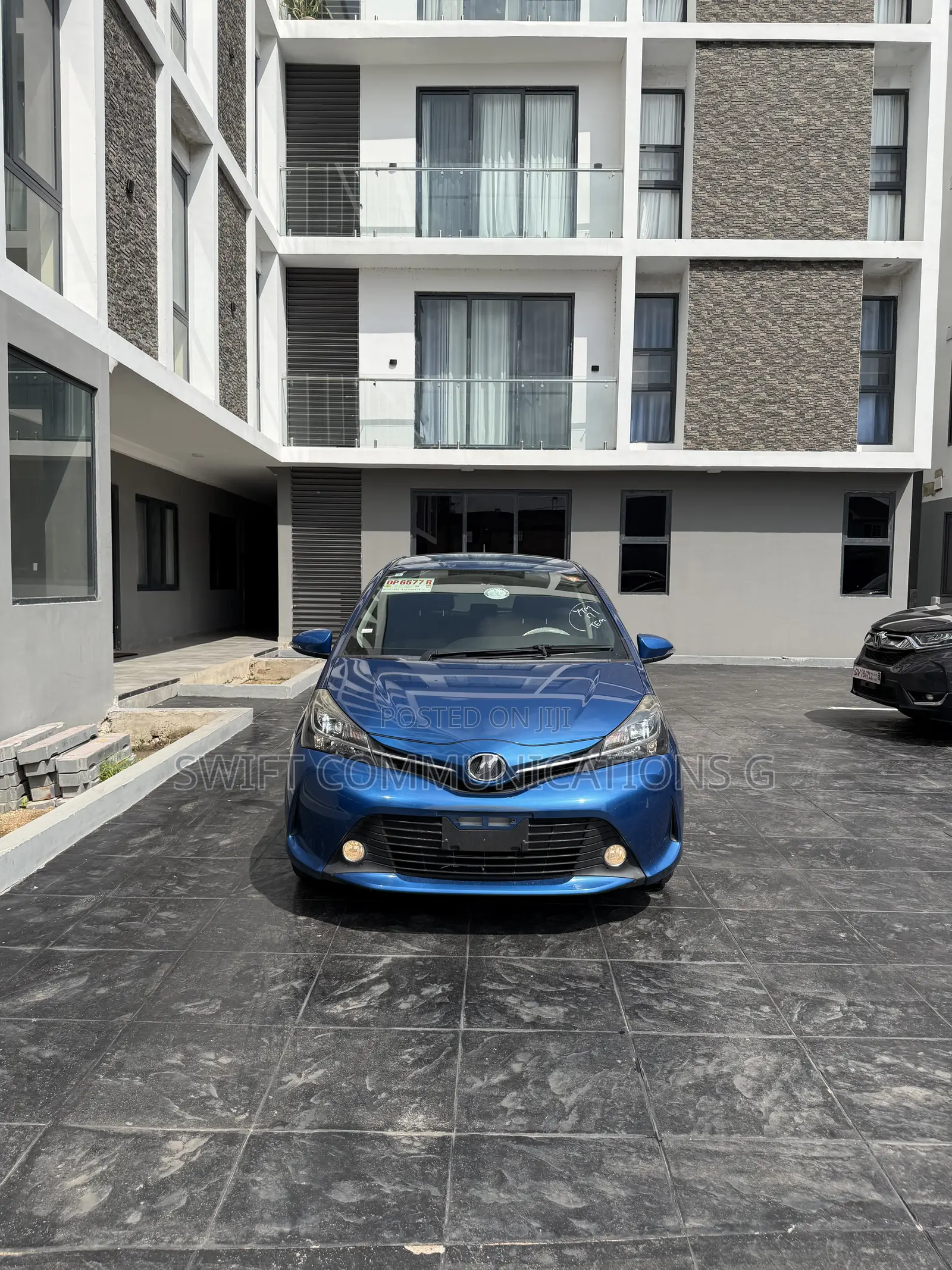 Toyota Vitz 1.3 FWD 5dr 2015 Blue