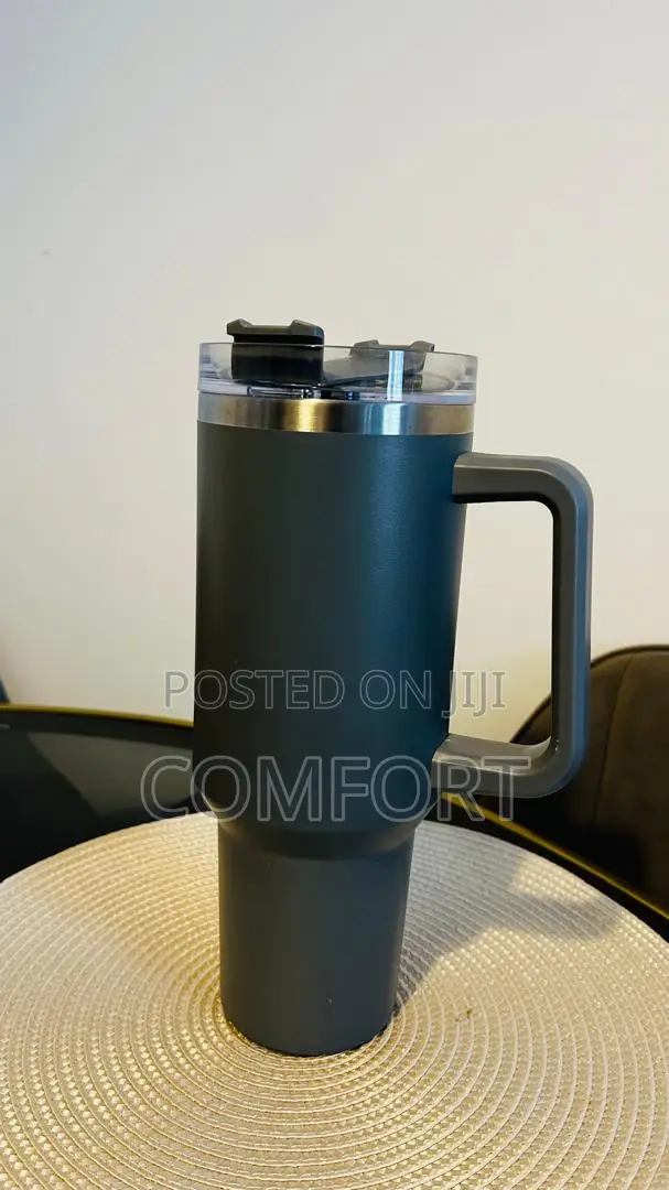 Quality Tumbler Cup With Straw Lid and Handle