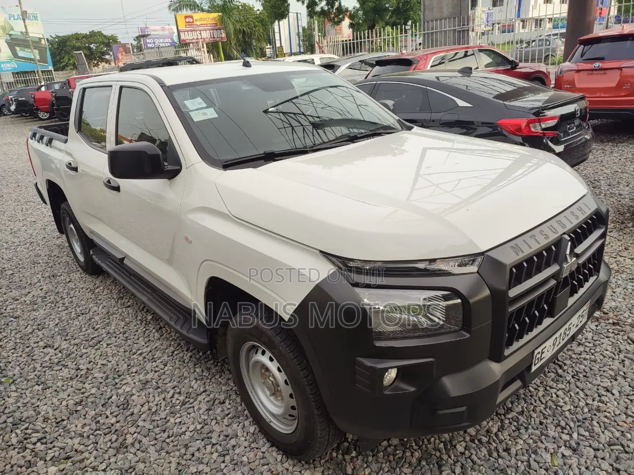 Mitsubishi L200 2025 White