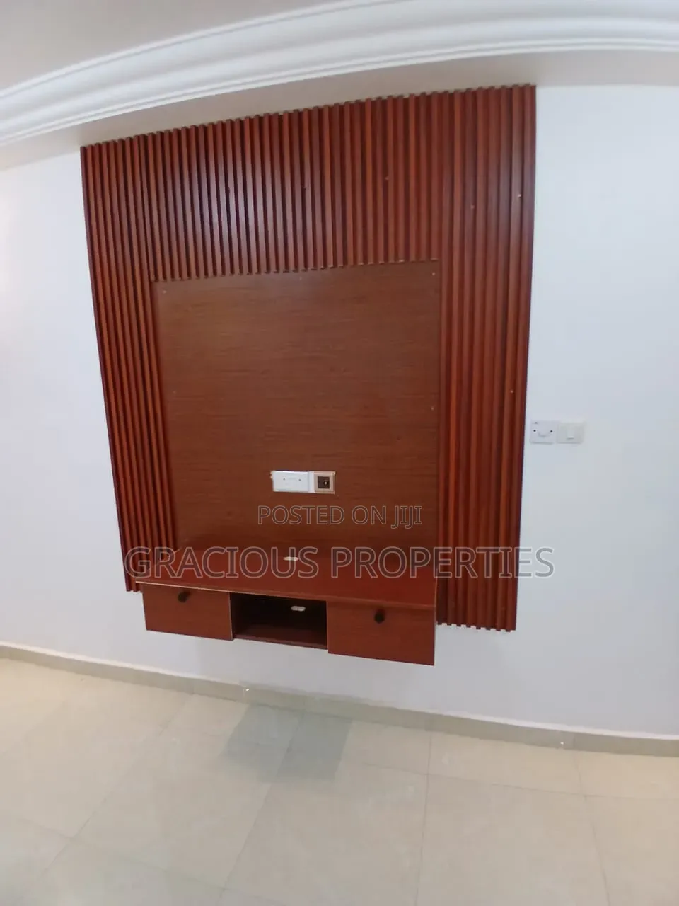 1bdrm Apartment in Gracious Properties, Sahara for rent