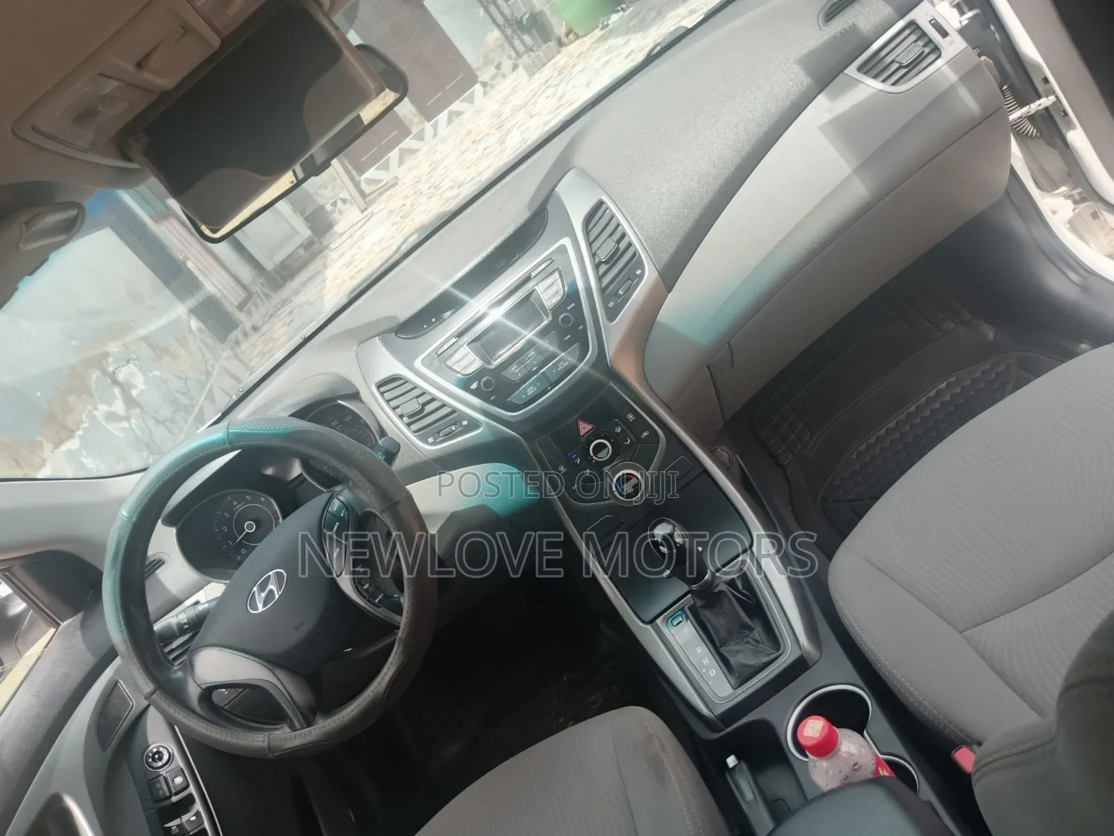 Hyundai Elantra 2015 White